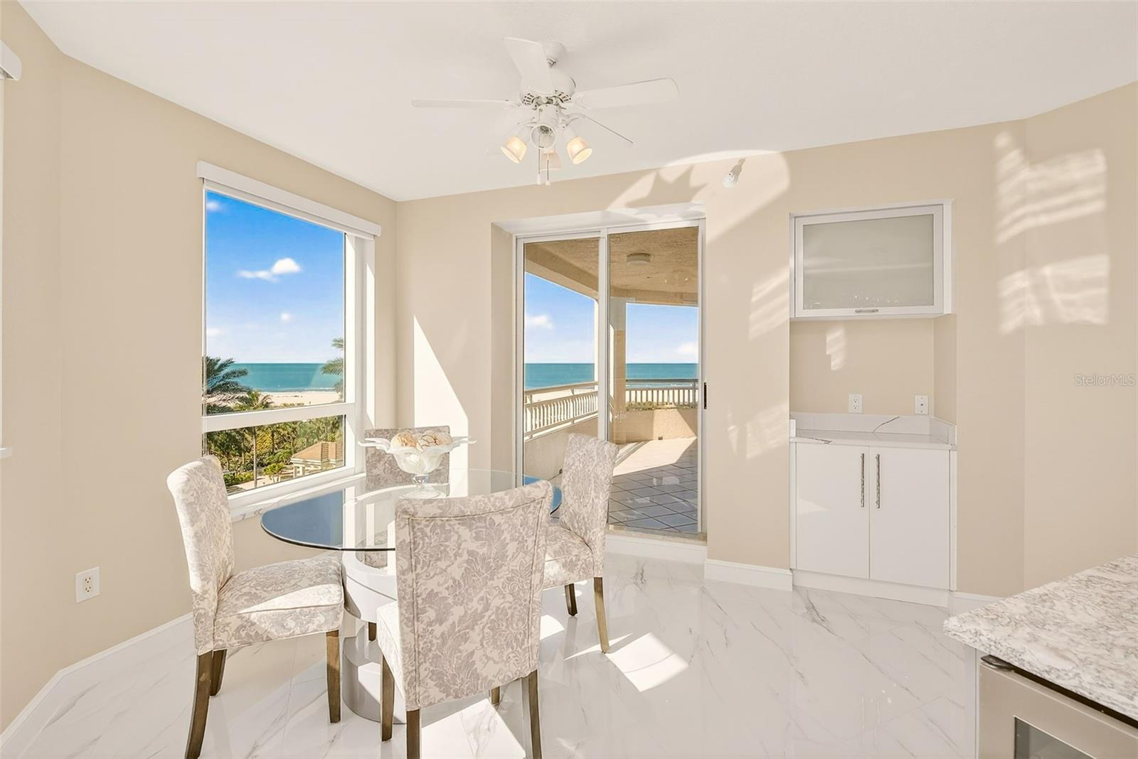 Image 22 of 62 For 1170 Gulf Boulevard 501