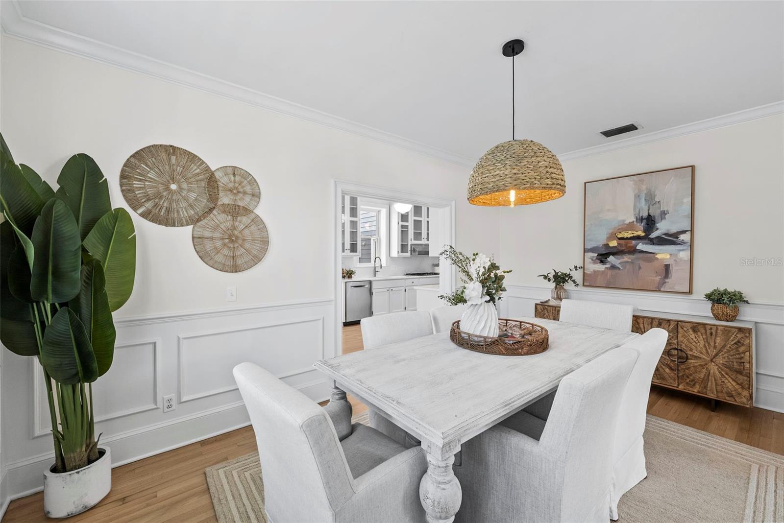 Image 11 of 66 For 1403 Watrous Avenue