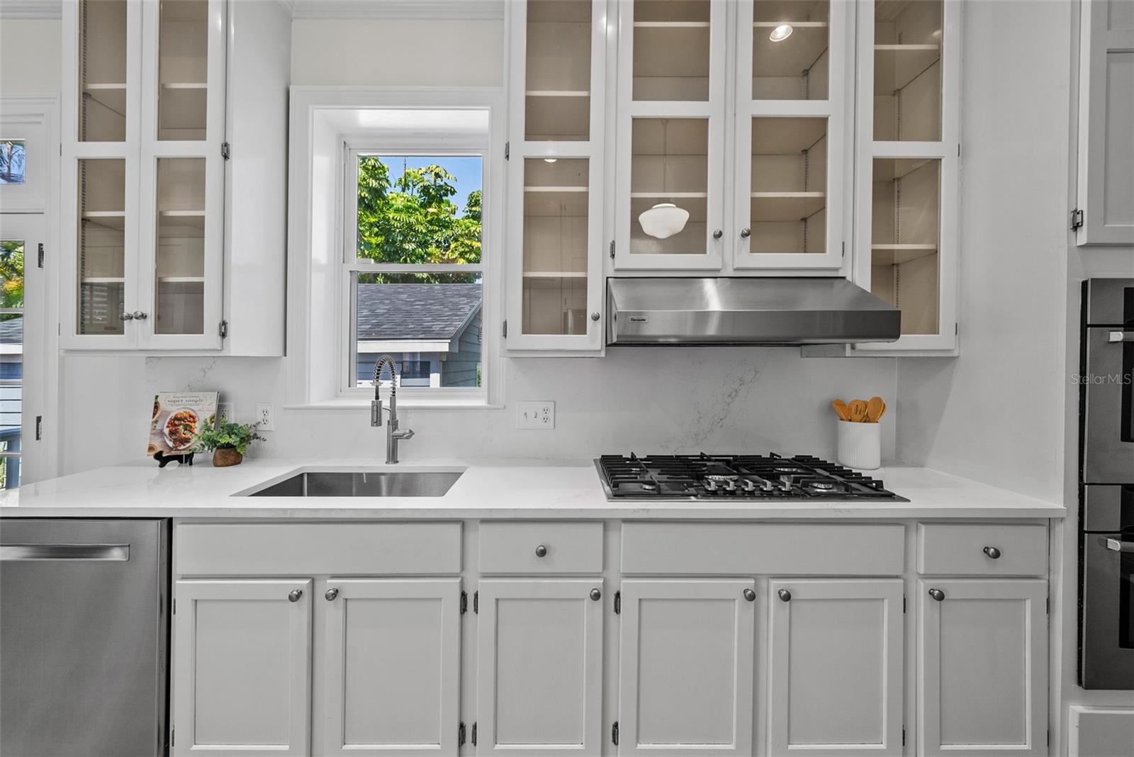 Image 19 of 66 For 1403 Watrous Avenue