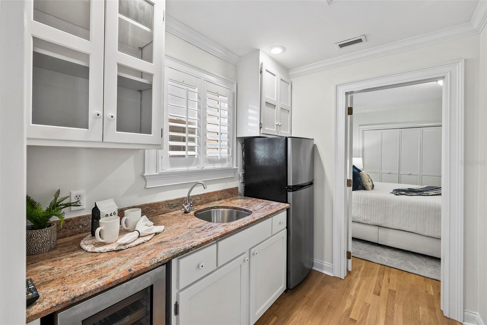 Image 23 of 66 For 1403 Watrous Avenue