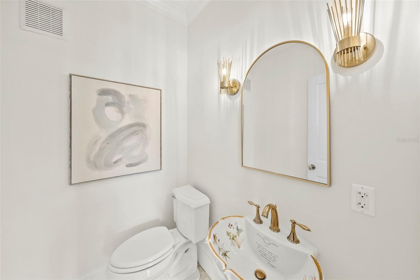 Image 25 of 66 For 1403 Watrous Avenue