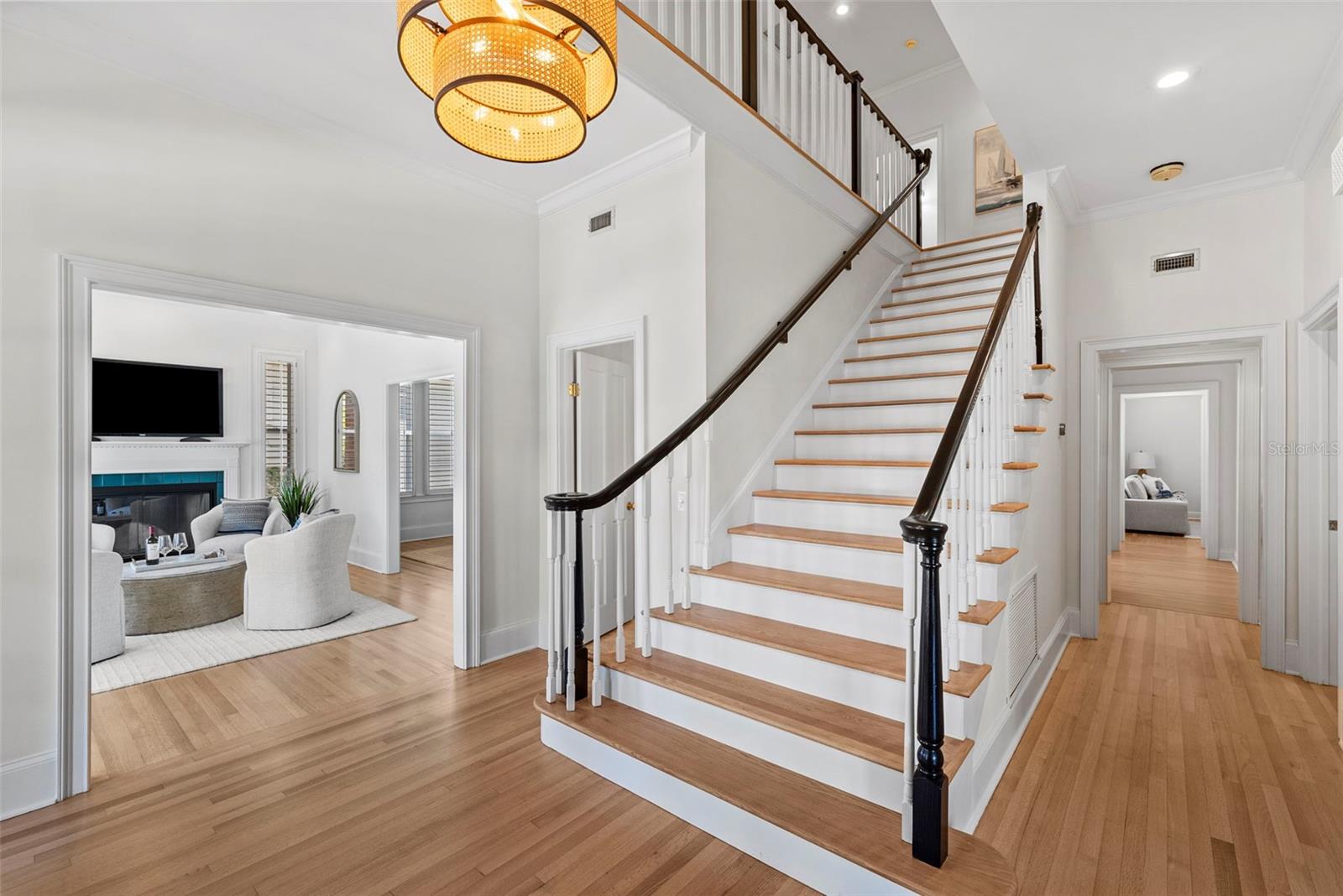 Image 27 of 66 For 1403 Watrous Avenue