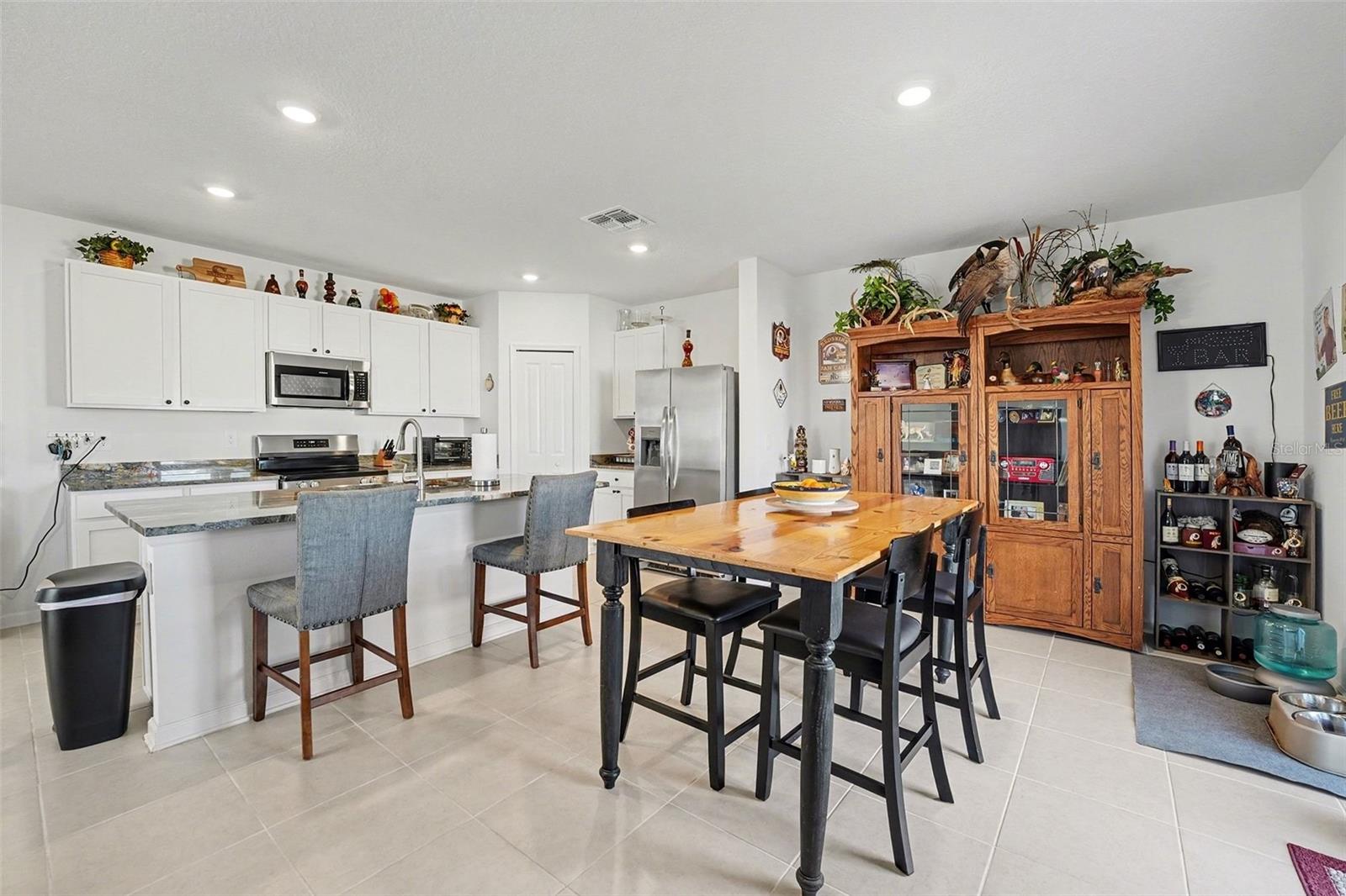 Image 3 of 13 For 1985 Sarah Street