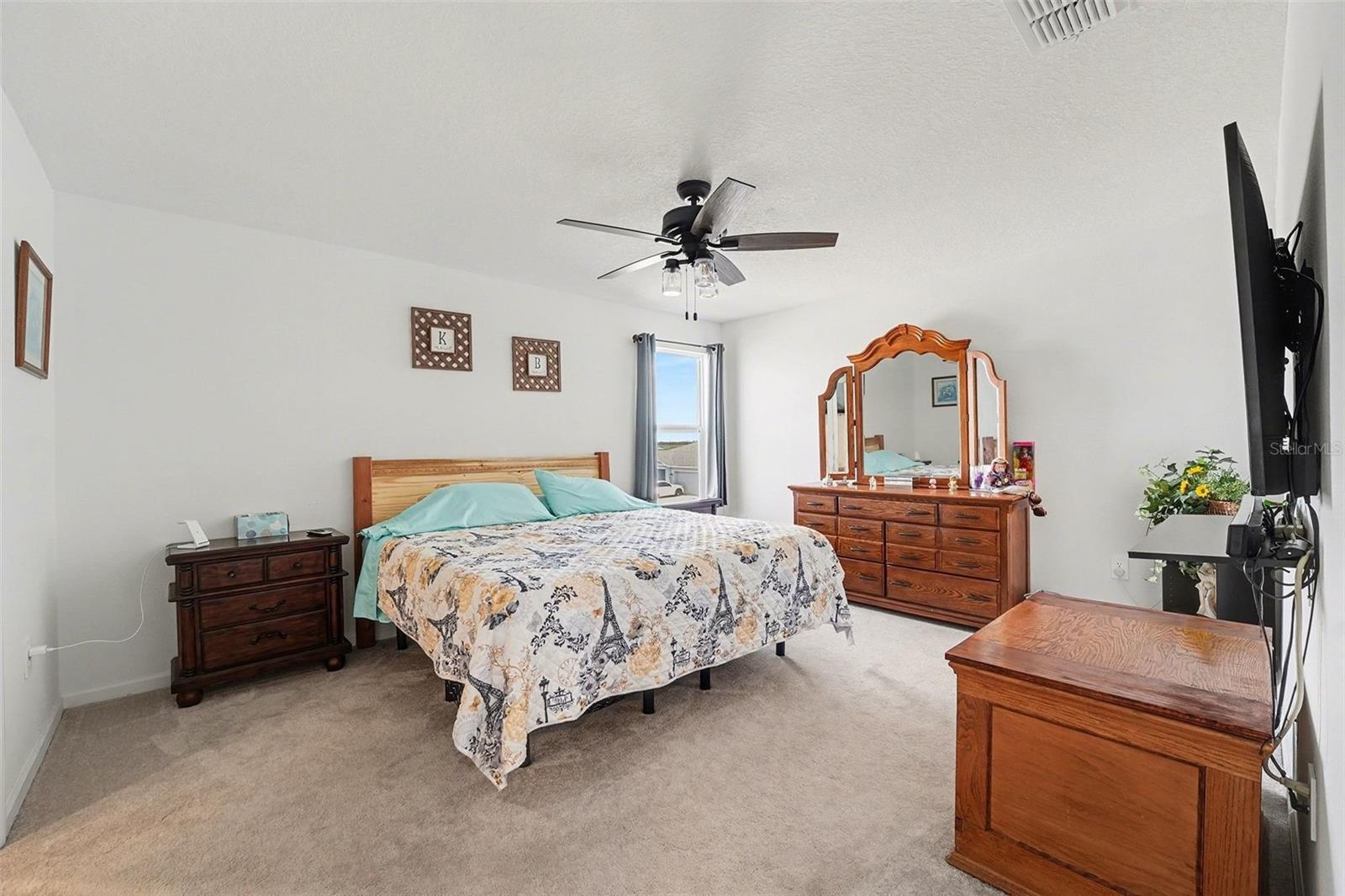 Image 4 of 13 For 1985 Sarah Street