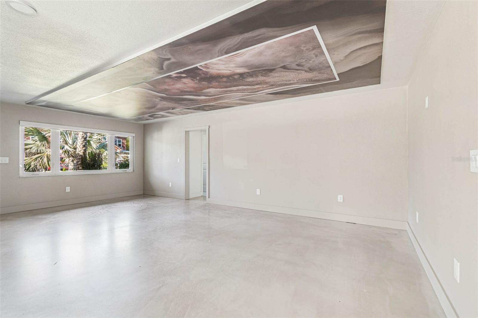 Image 11 of 82 For 3197 Walnut Street Ne