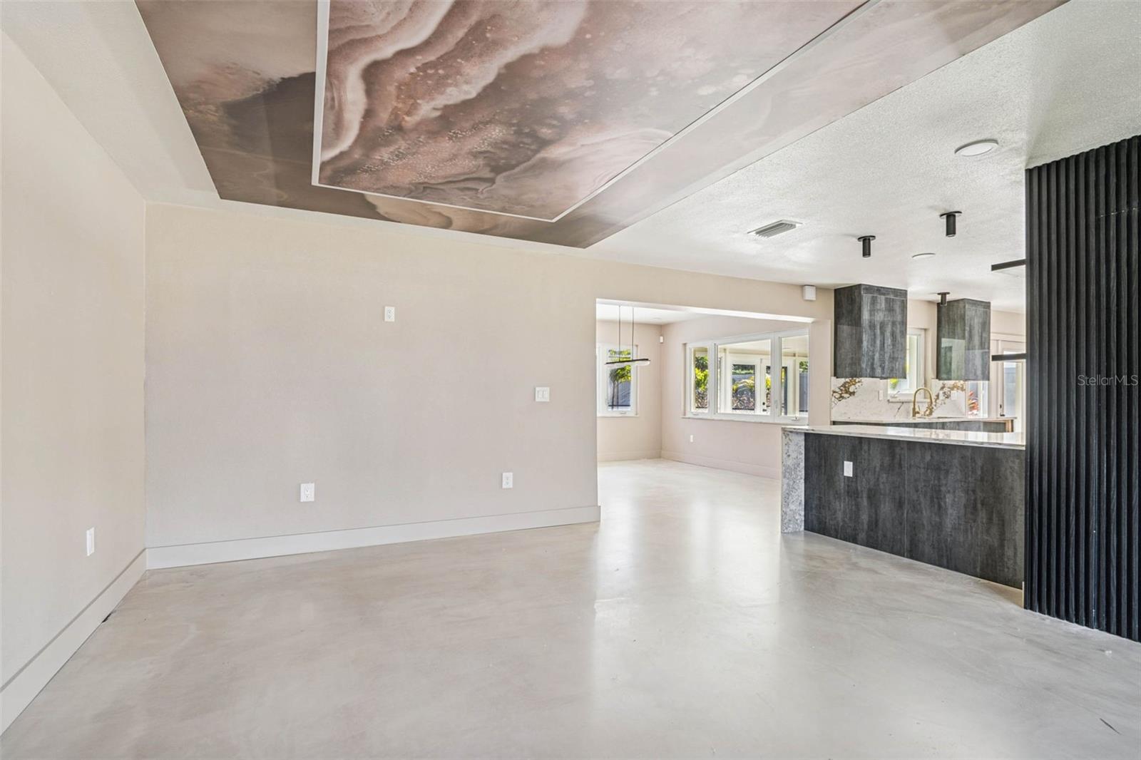 Image 12 of 82 For 3197 Walnut Street Ne