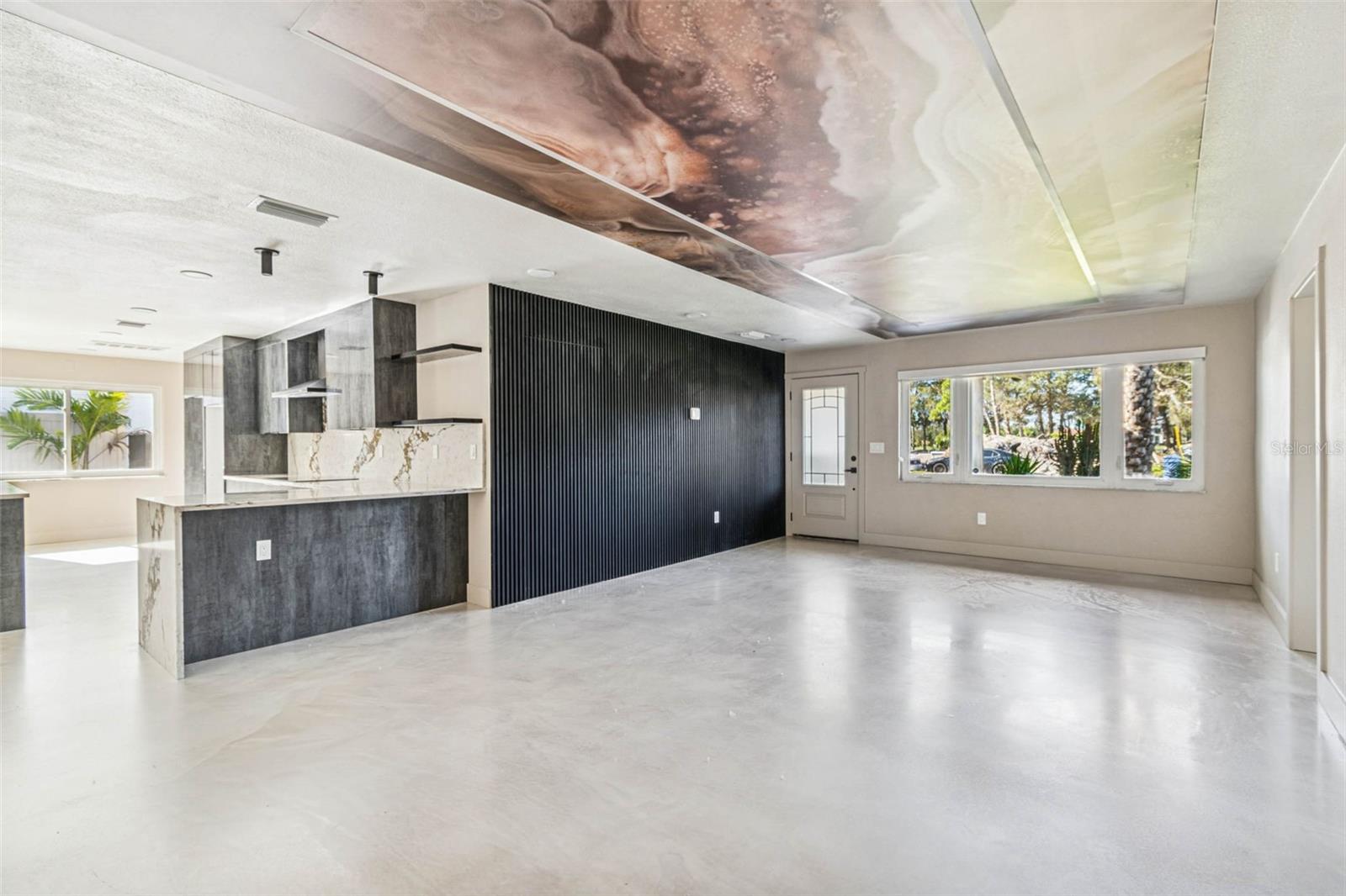 Image 13 of 82 For 3197 Walnut Street Ne