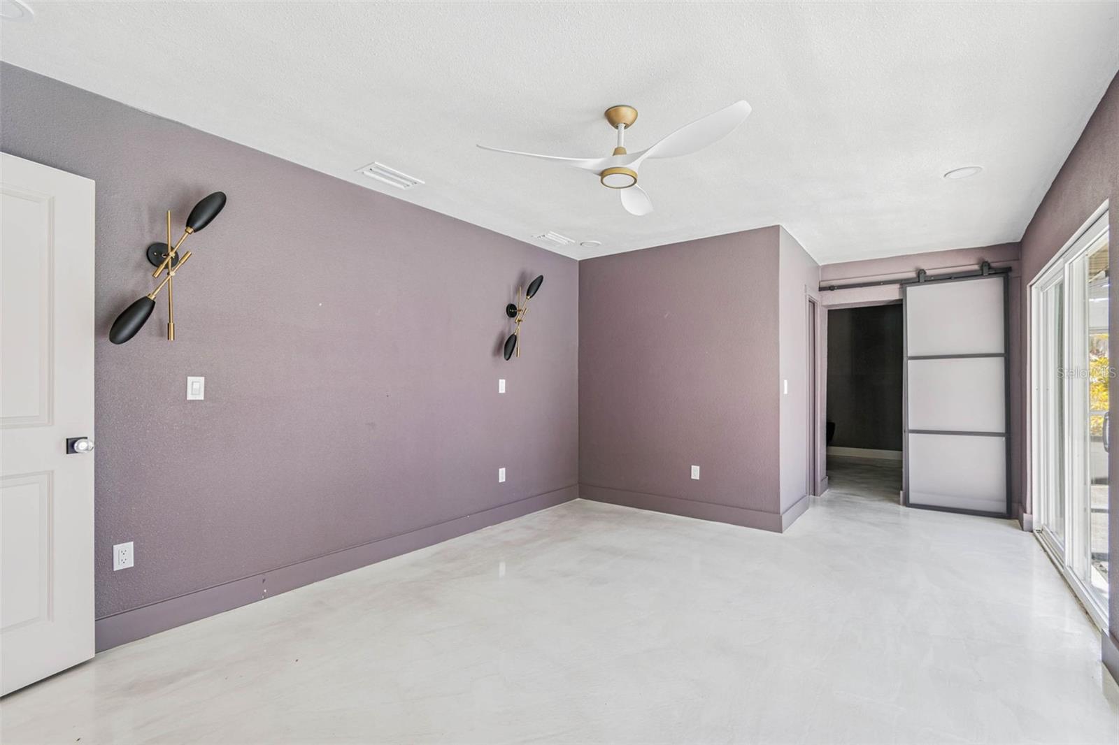 Image 29 of 82 For 3197 Walnut Street Ne