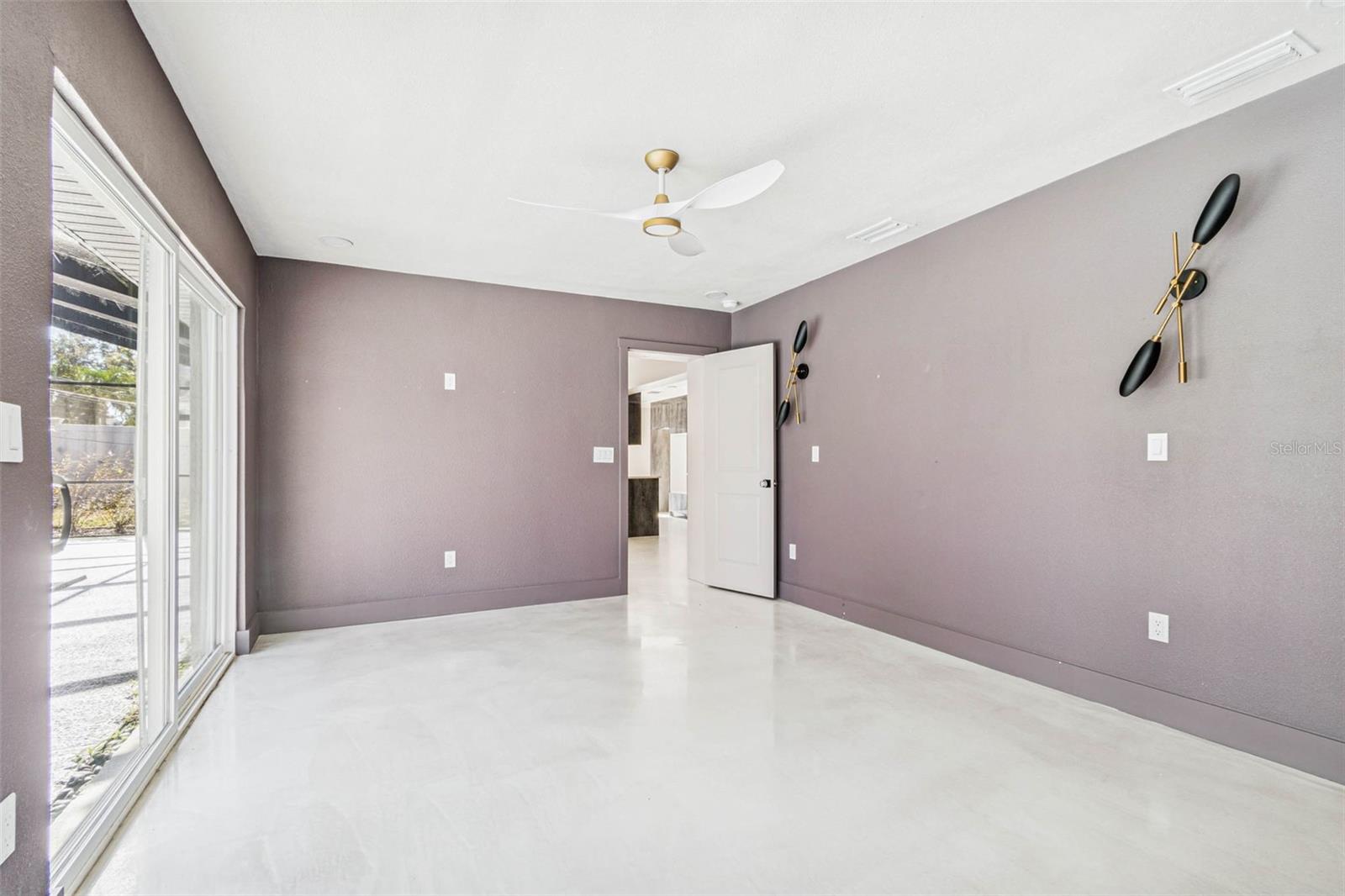 Image 30 of 82 For 3197 Walnut Street Ne