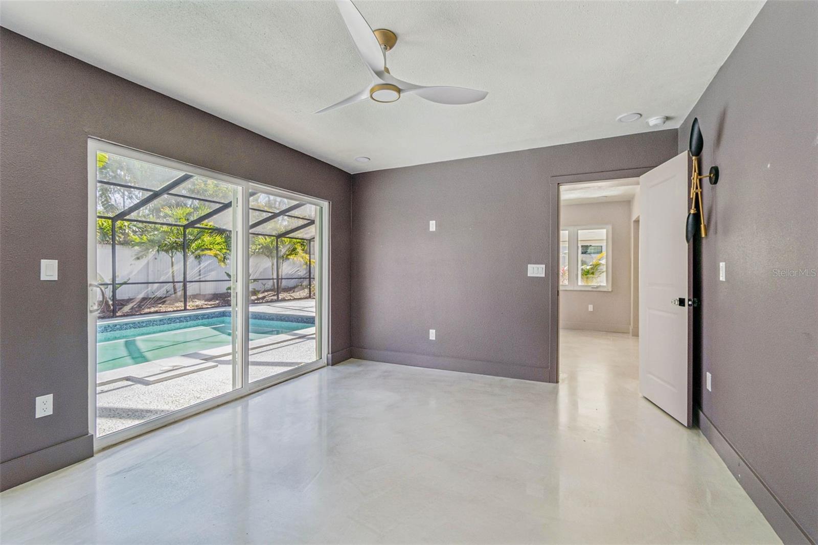 Image 31 of 82 For 3197 Walnut Street Ne