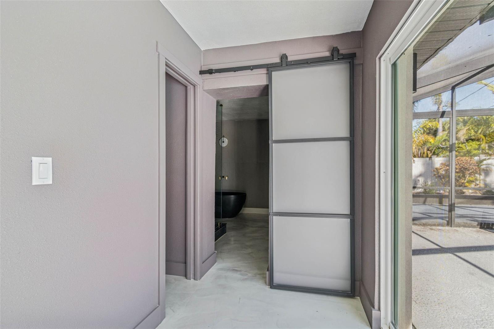 Image 32 of 82 For 3197 Walnut Street Ne