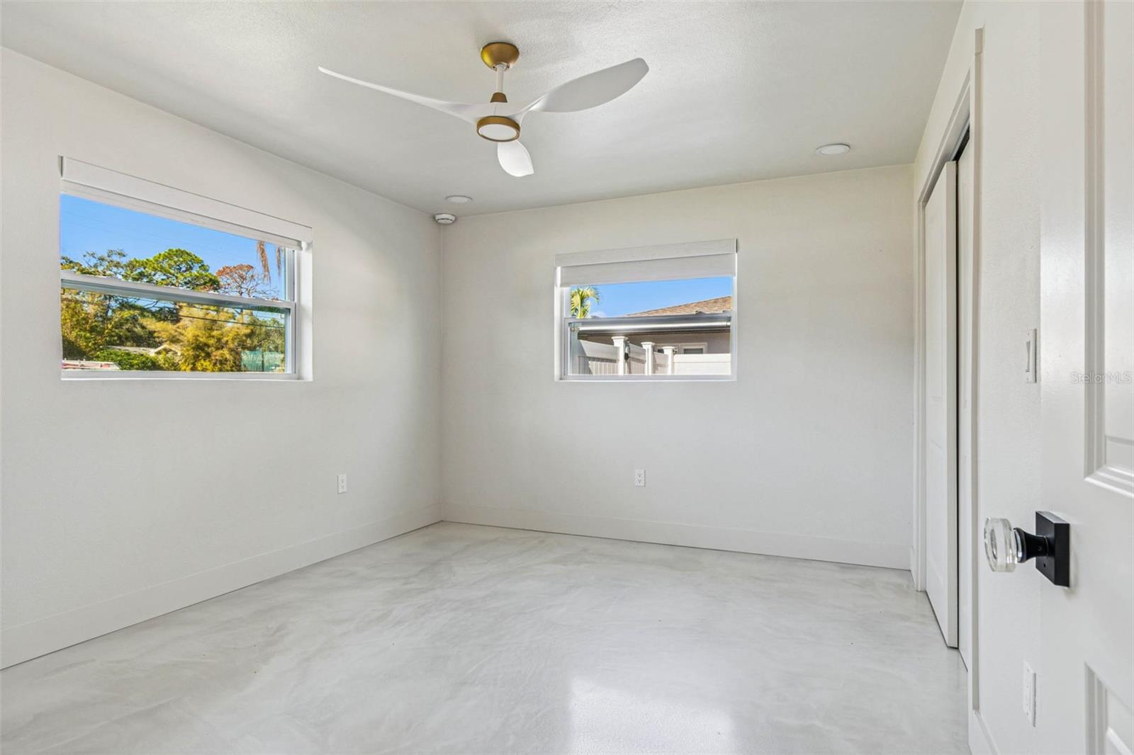 Image 45 of 82 For 3197 Walnut Street Ne