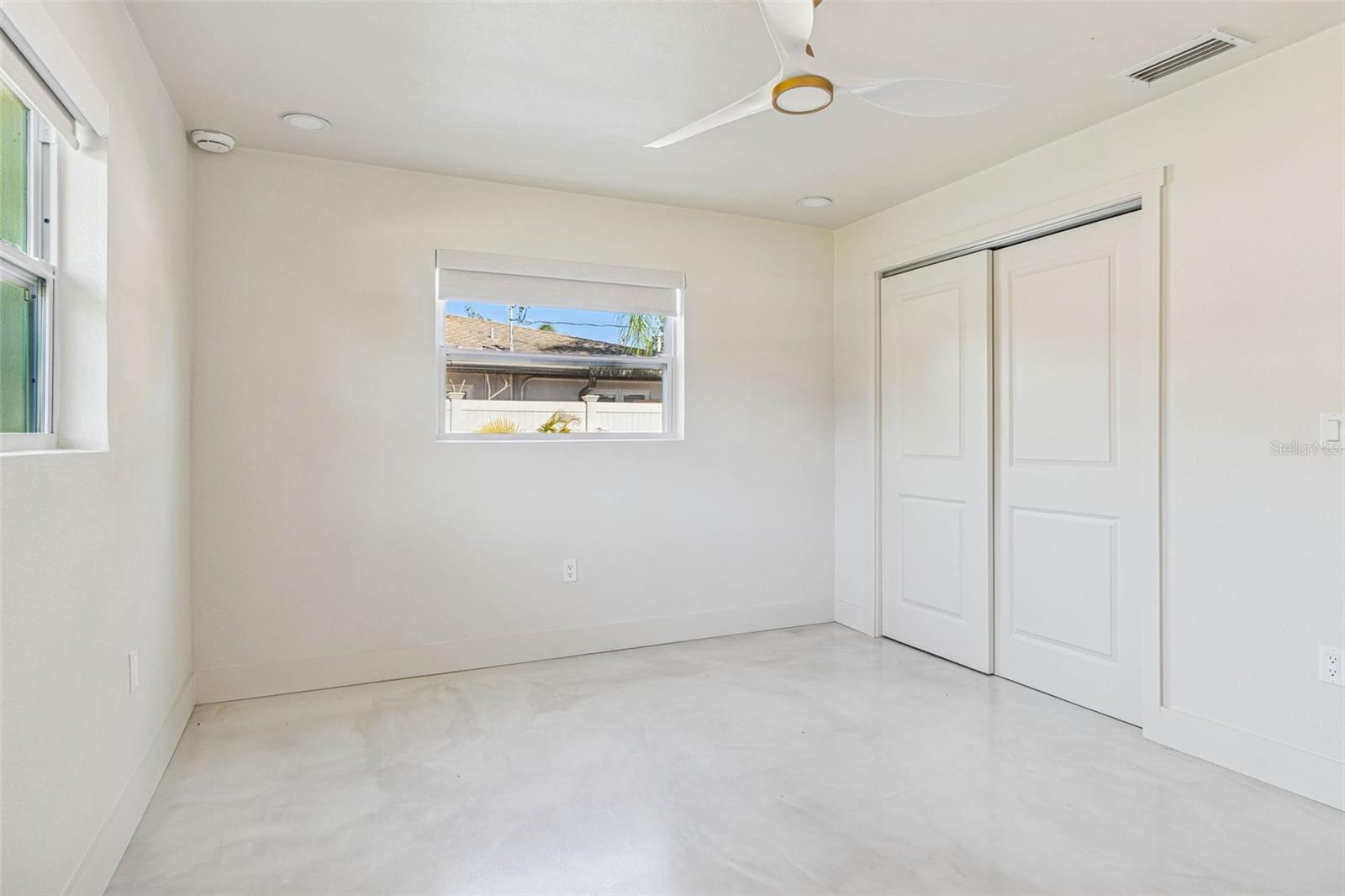 Image 46 of 82 For 3197 Walnut Street Ne