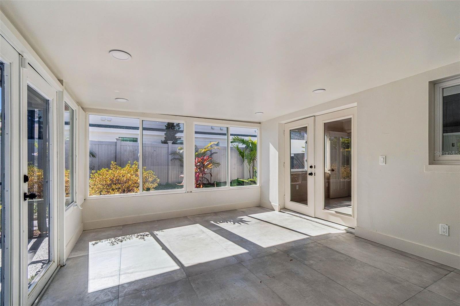 Image 55 of 82 For 3197 Walnut Street Ne