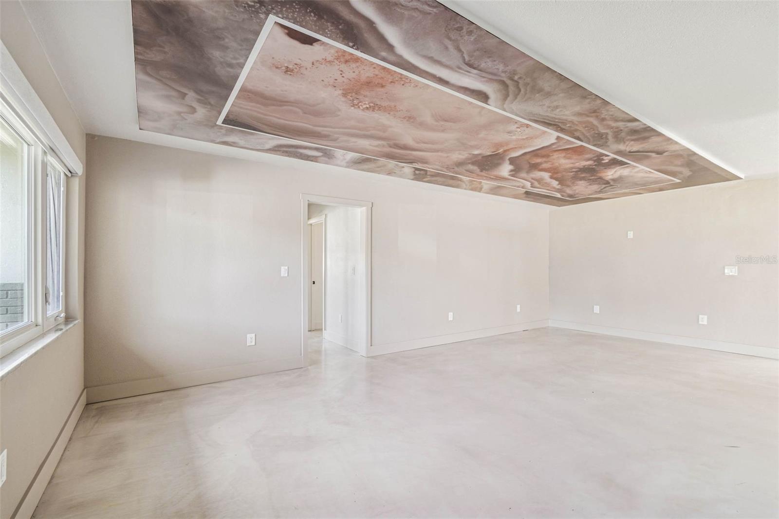 Image 8 of 82 For 3197 Walnut Street Ne