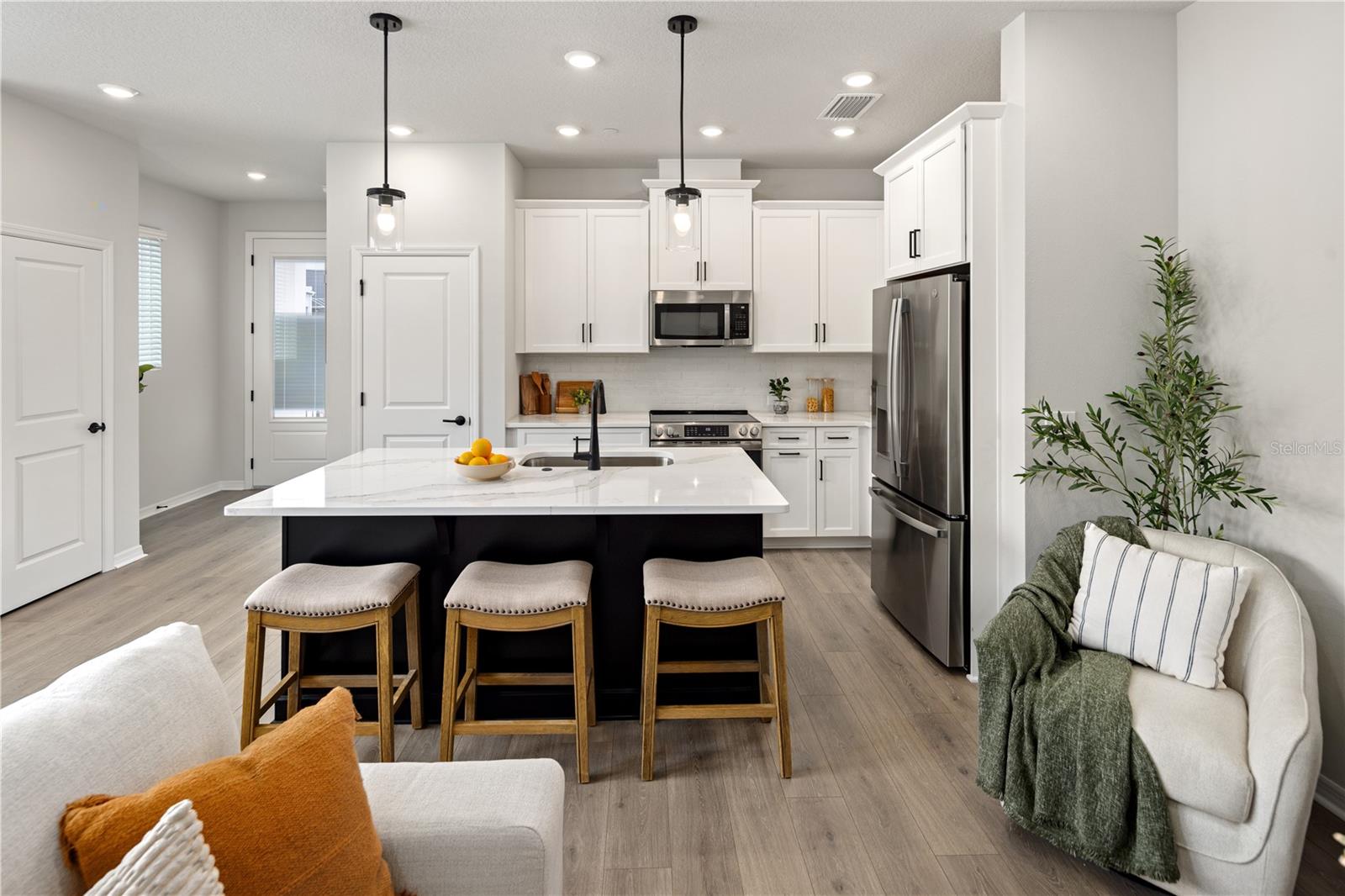 Image 10 of 35 For 901 Lake Baldwin Lane