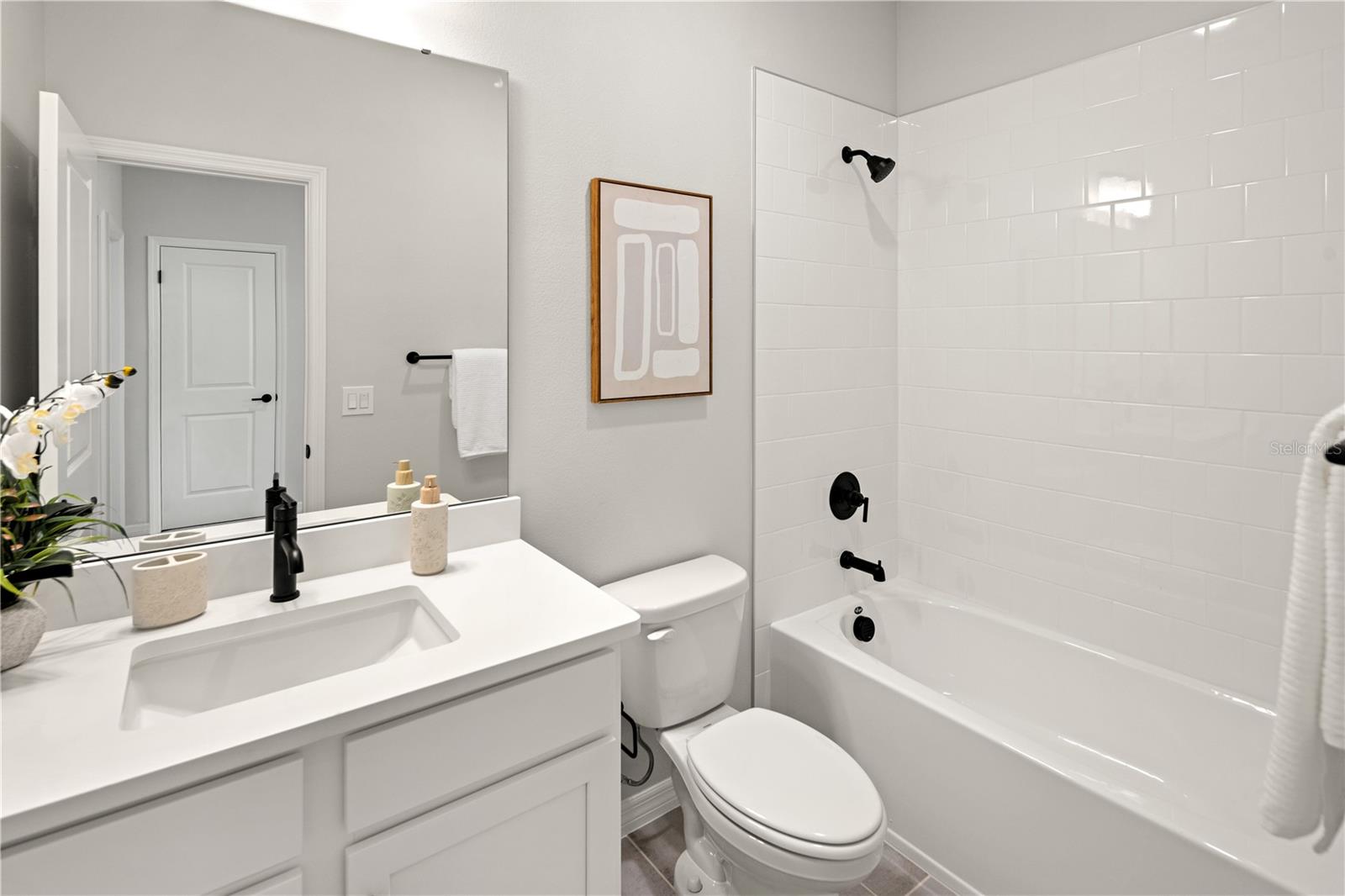 Image 27 of 35 For 901 Lake Baldwin Lane