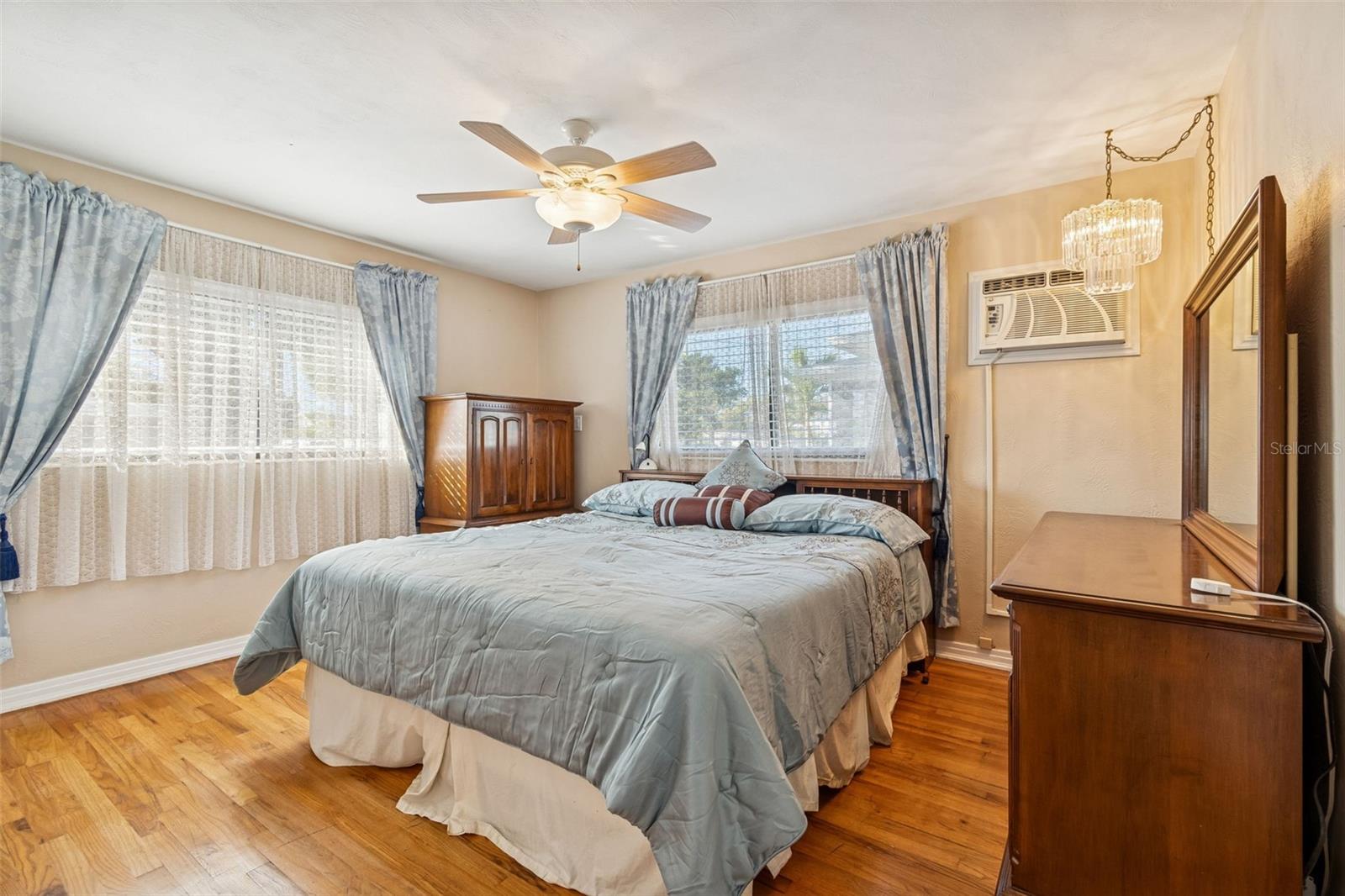 Image 9 of 38 For 607 Matanzas Avenue