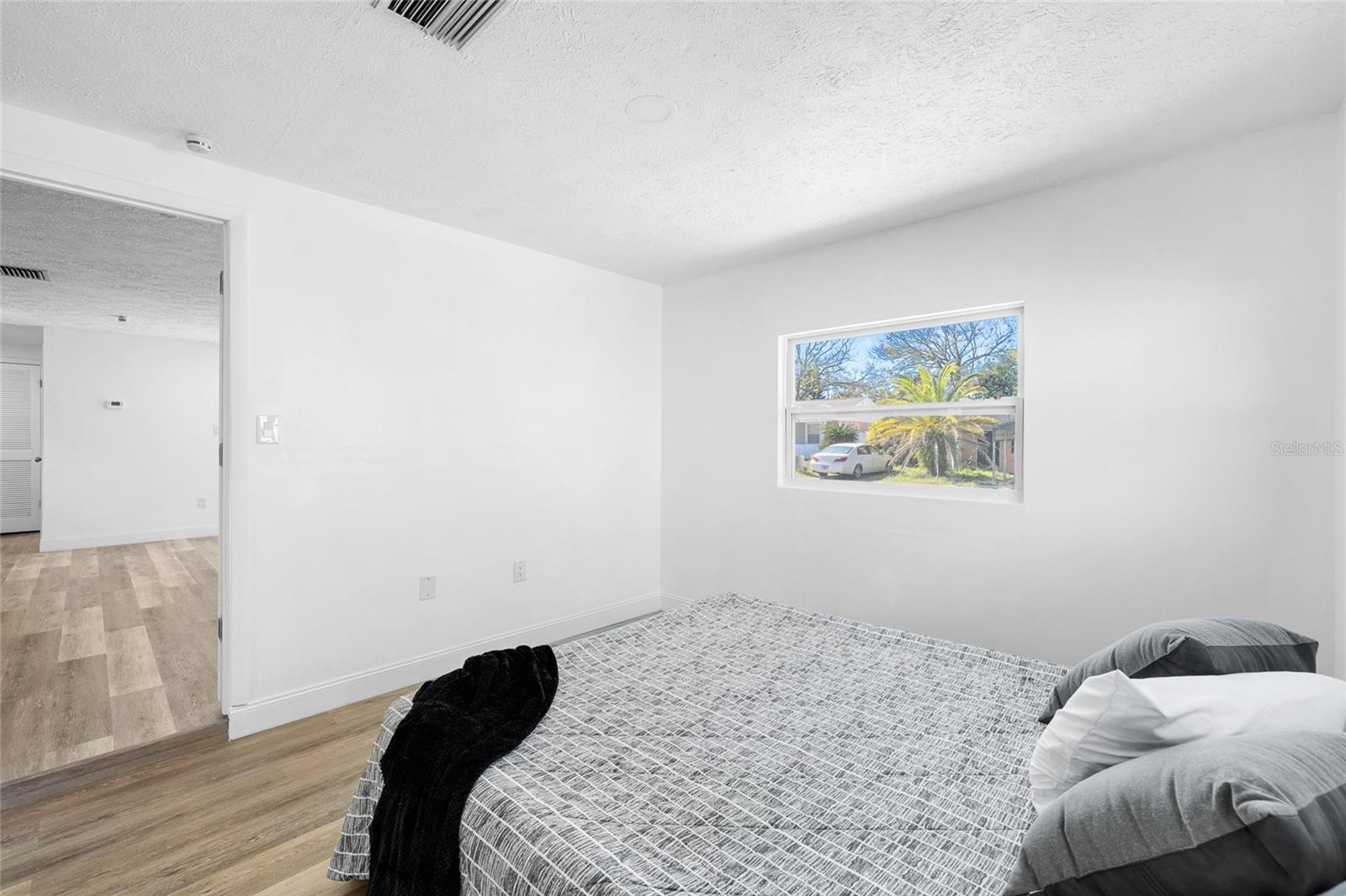 Image 15 of 35 For 4244 Mesa Drive