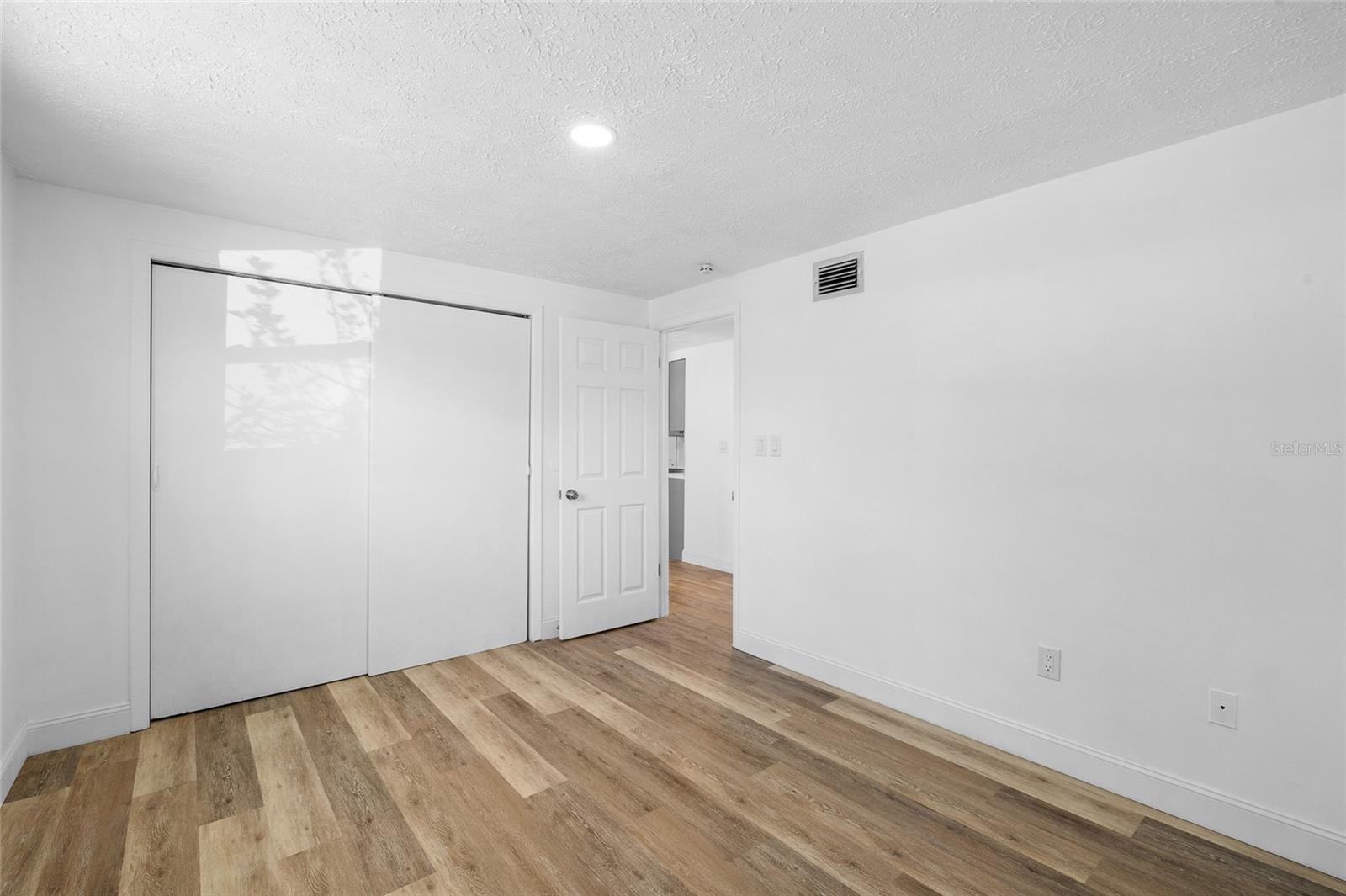 Image 24 of 35 For 4244 Mesa Drive