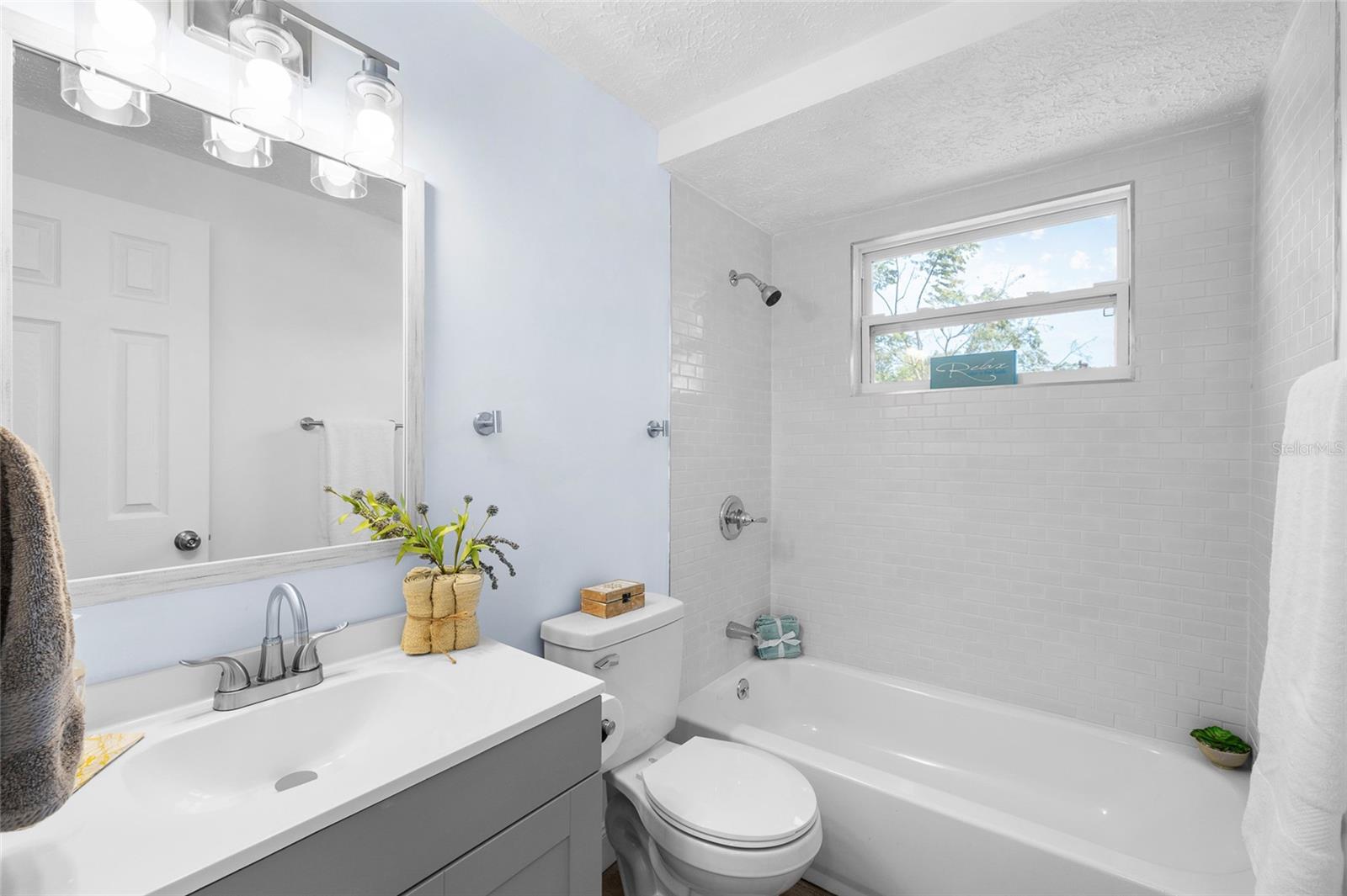 Image 25 of 35 For 4244 Mesa Drive