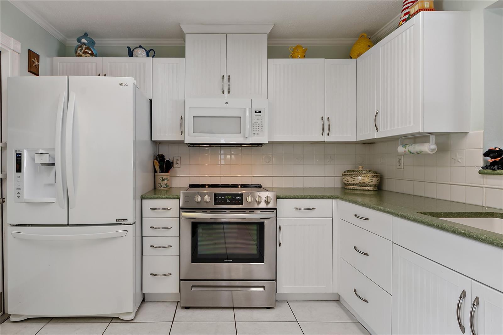 Image 23 of 39 For 8297 100th Avenue