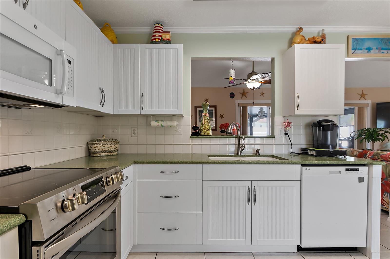 Image 24 of 39 For 8297 100th Avenue