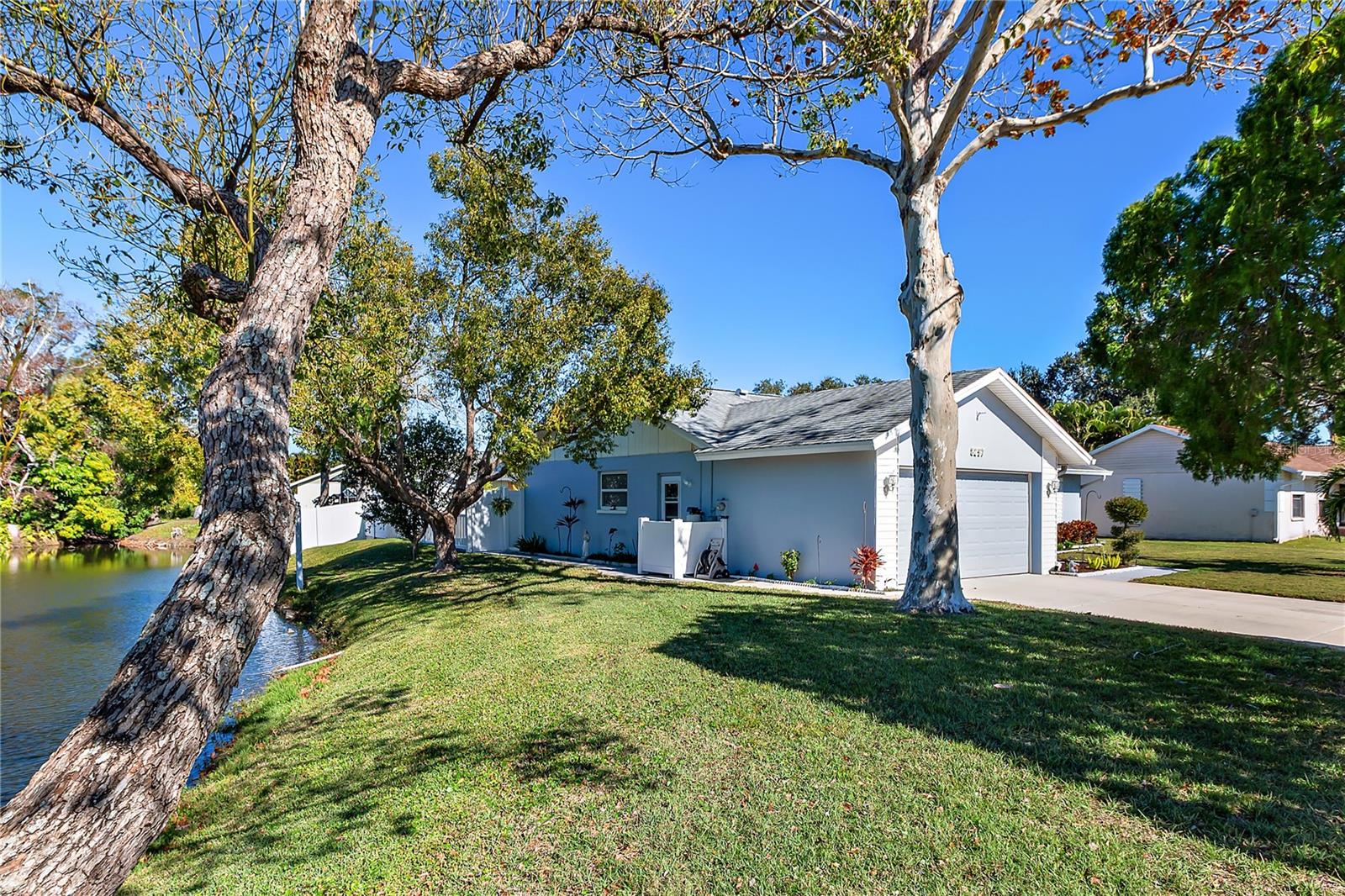 Image 3 of 39 For 8297 100th Avenue