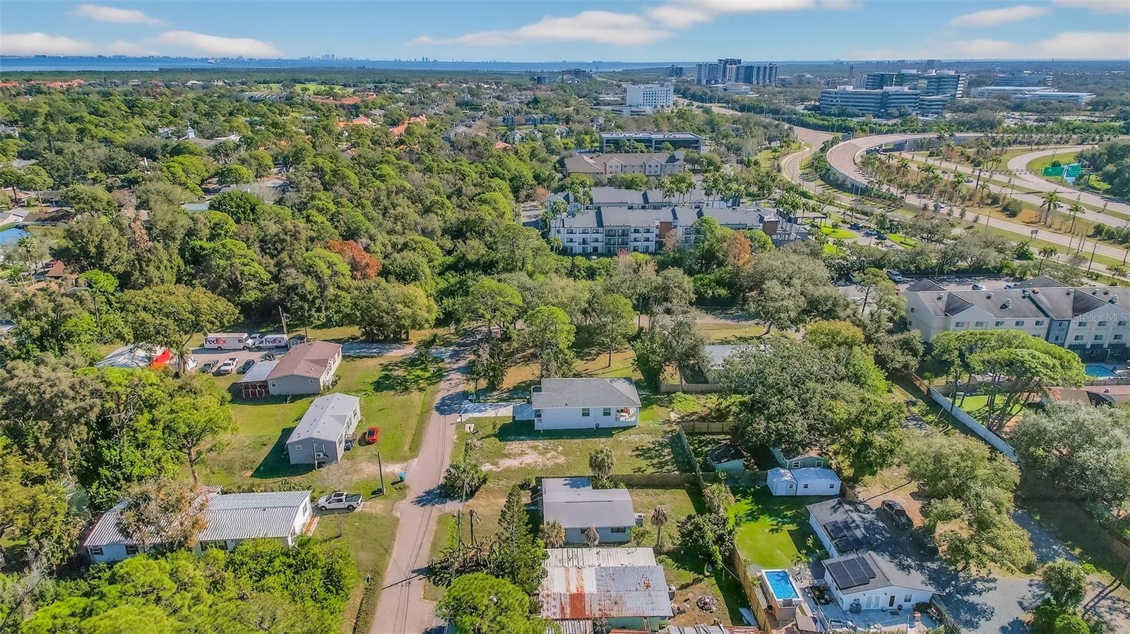 Image 14 of 20 For 3242 Roxborough Avenue