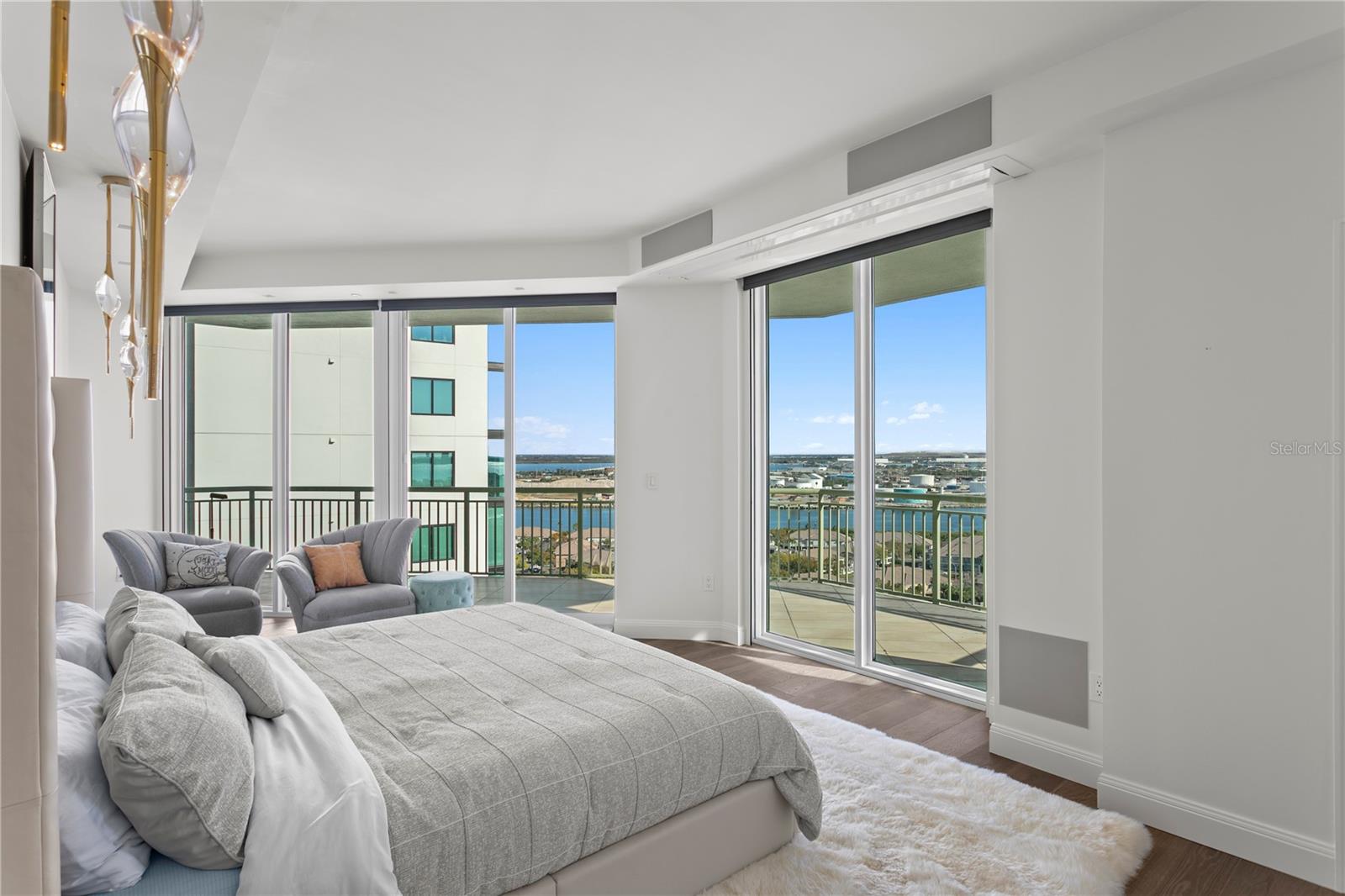 Image 36 of 100 For 450 Knights Run Avenue 1801