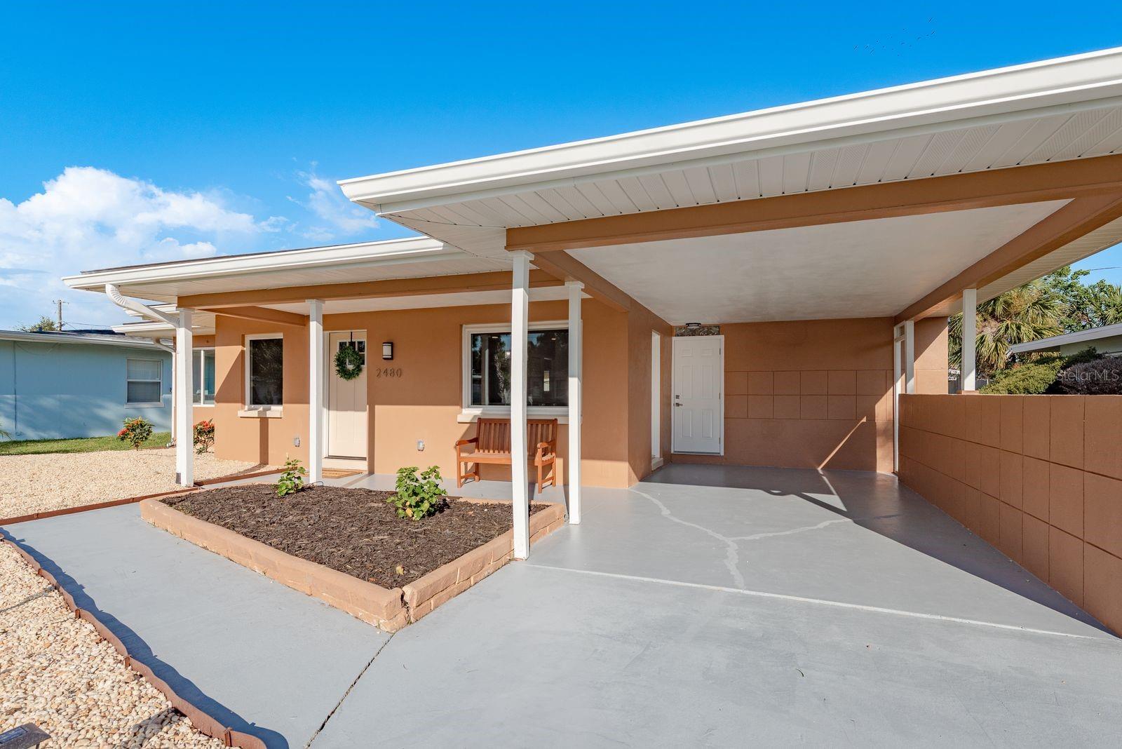 Image 3 of 22 For 2480 Del Rio Way