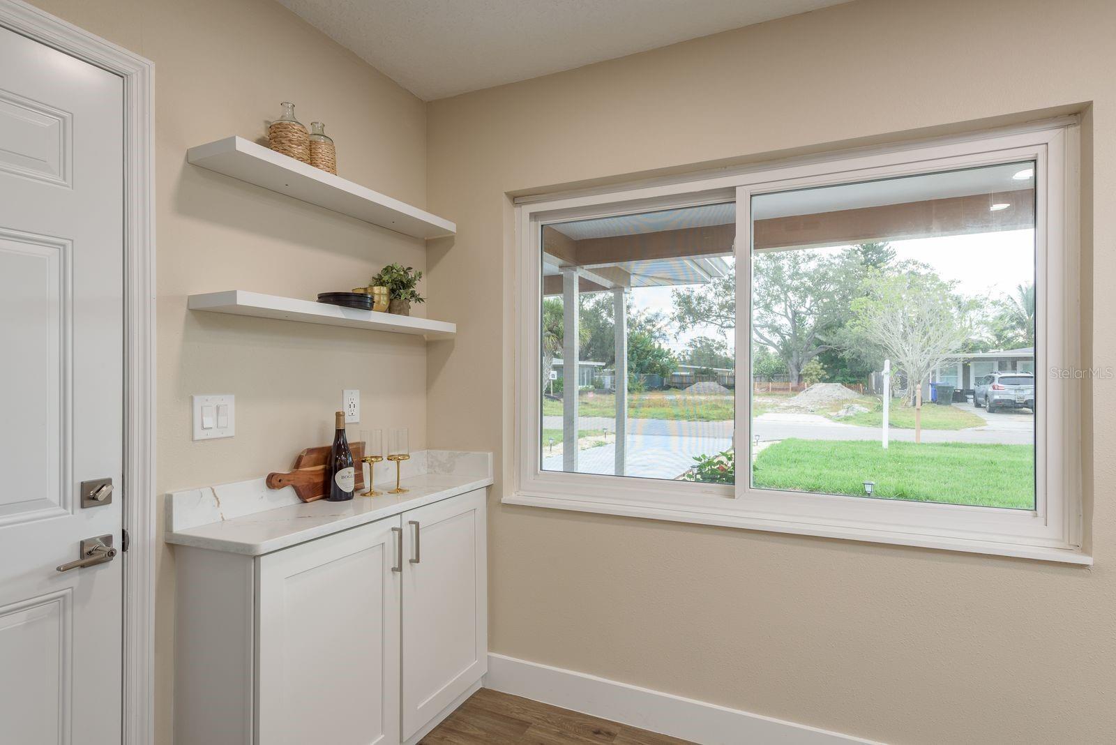 Image 6 of 22 For 2480 Del Rio Way