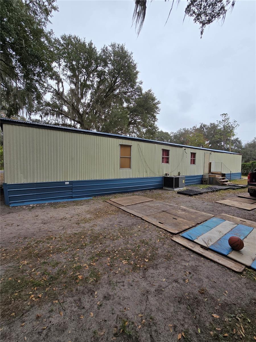 Image 2 of 5 For 20 3rd Street