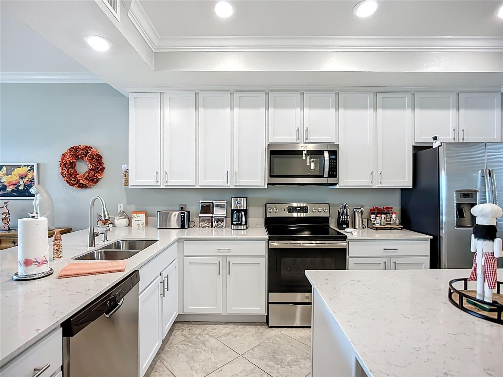 Image 7 of 38 For 920 Tidewater Shores Loop 205