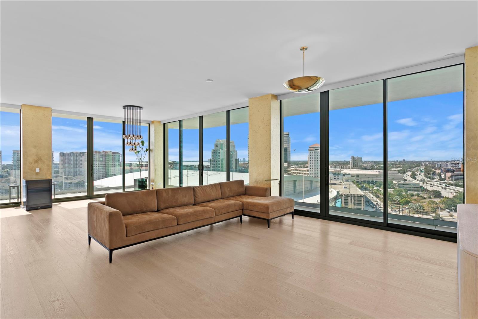 Image 12 of 51 For 1000 Water Street 1201