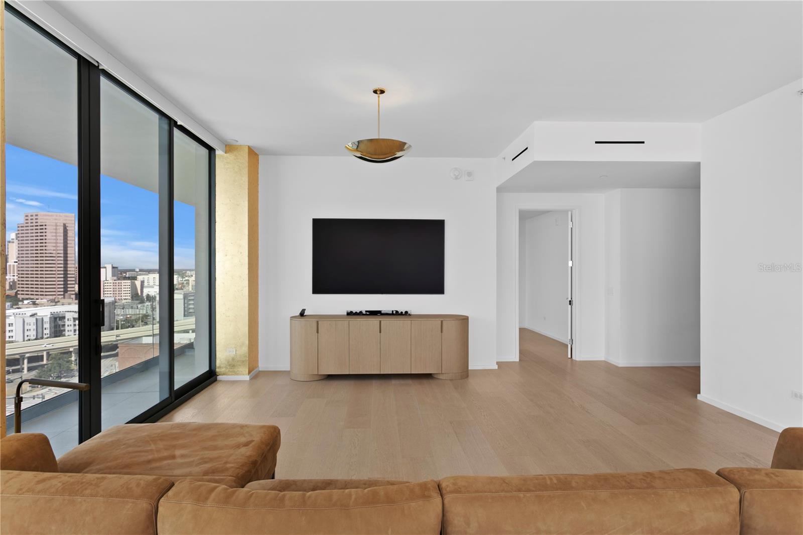 Image 13 of 51 For 1000 Water Street 1201