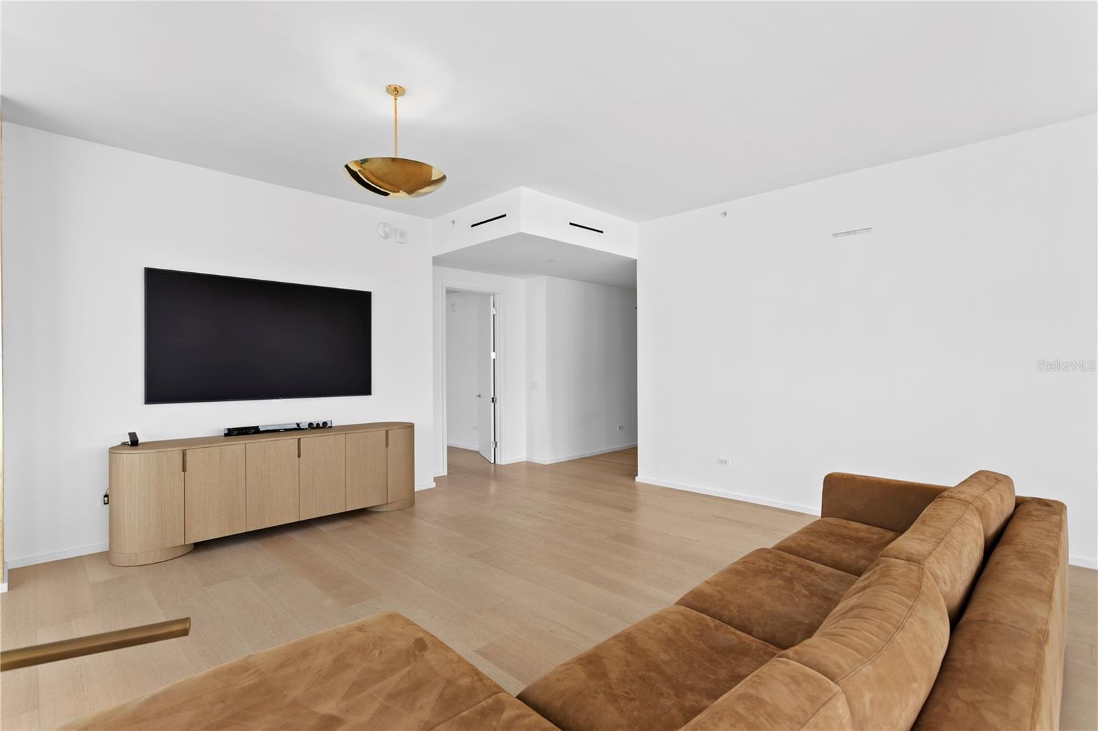 Image 14 of 51 For 1000 Water Street 1201