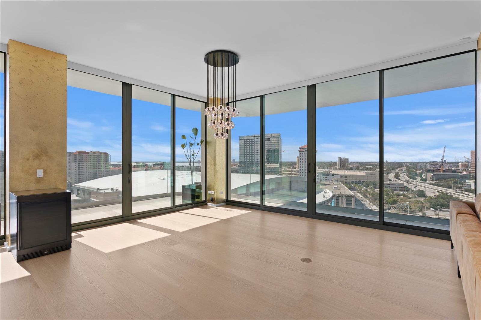 Image 16 of 51 For 1000 Water Street 1201