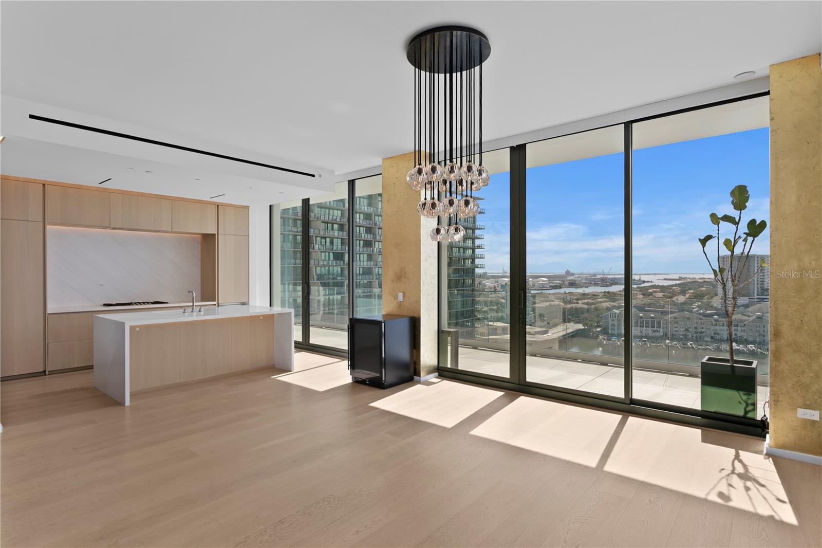 Image 18 of 51 For 1000 Water Street 1201