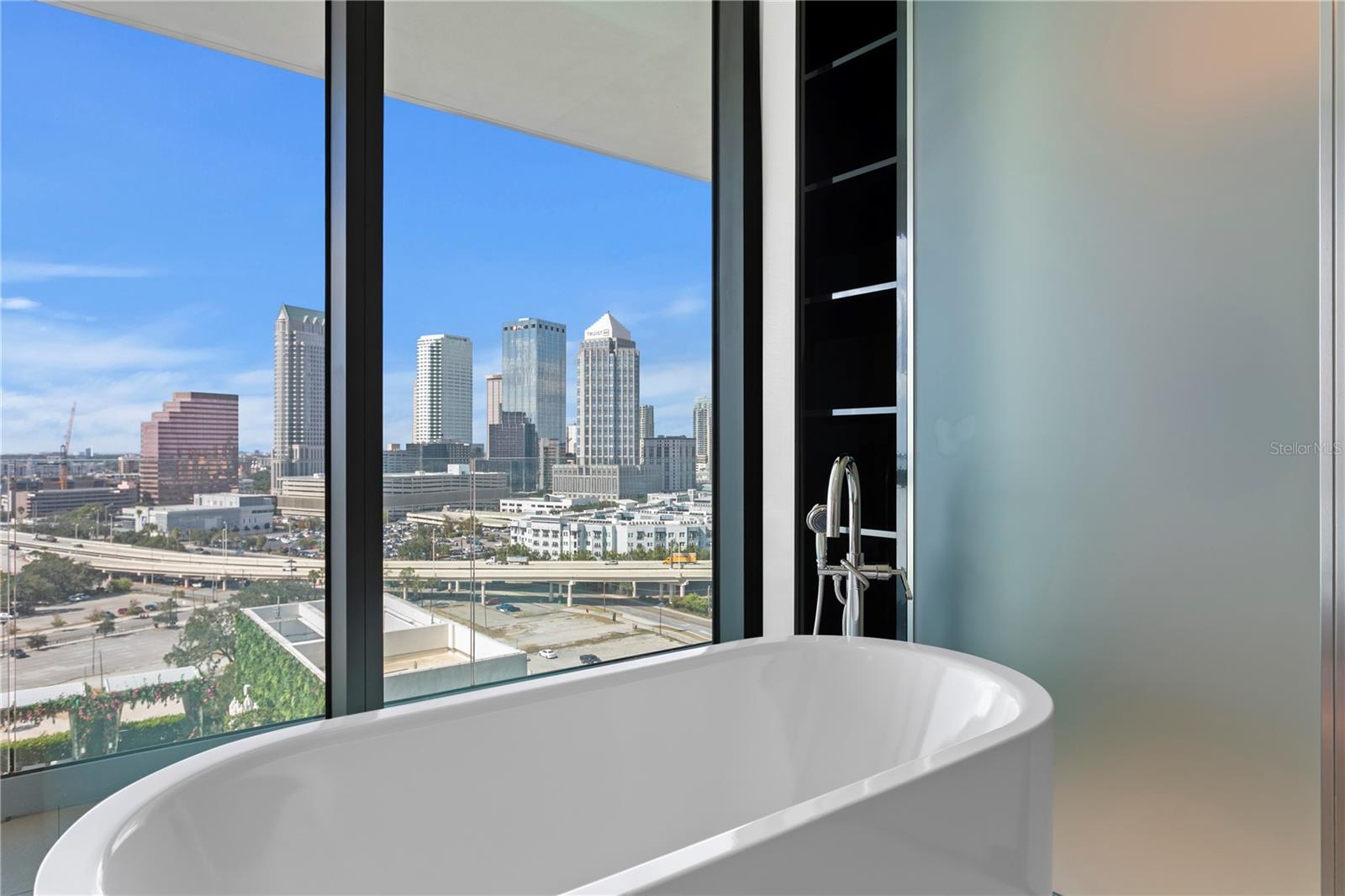 Image 33 of 51 For 1000 Water Street 1201