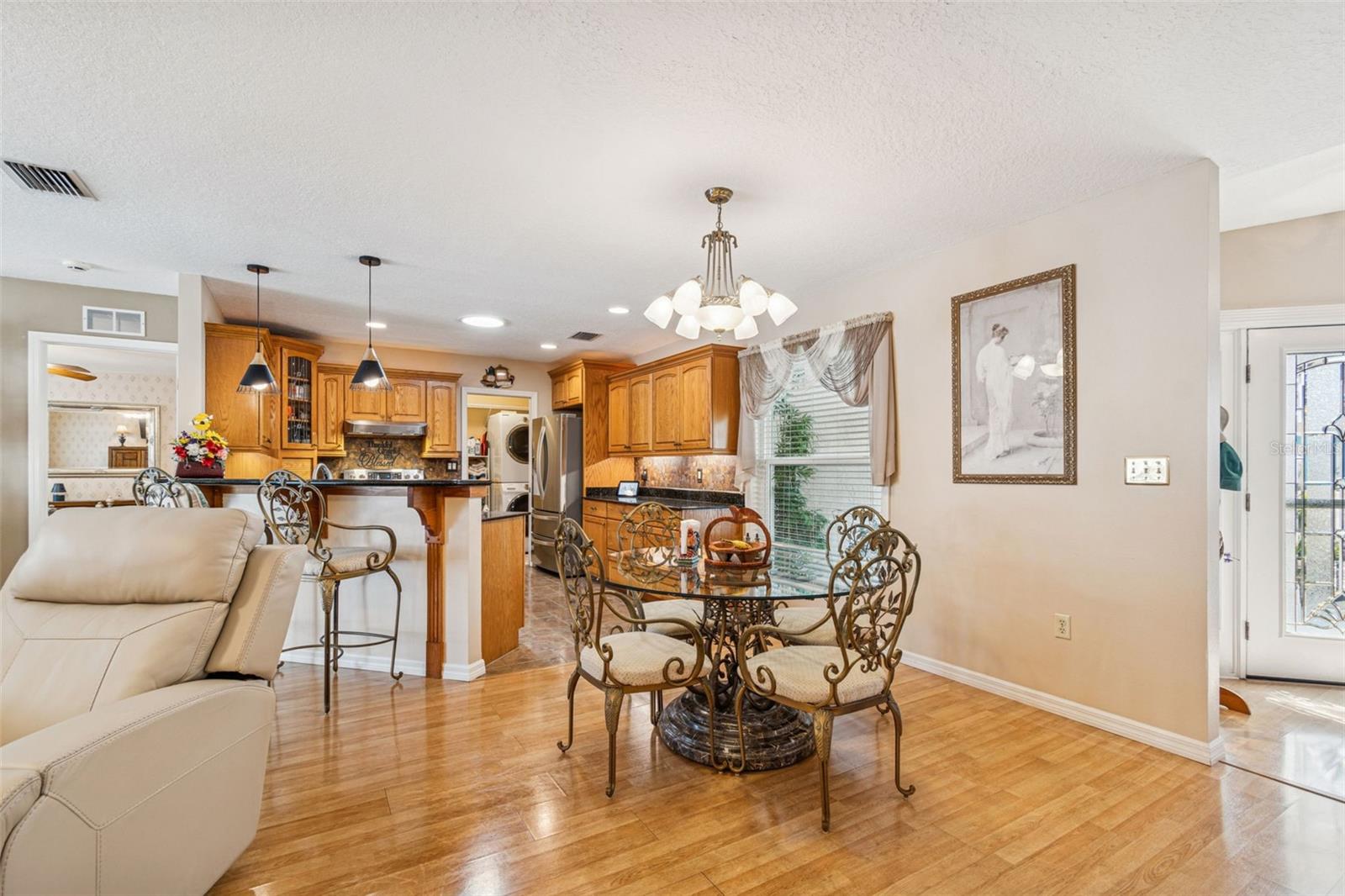 Listing photo id 8 for 11309 112th Court