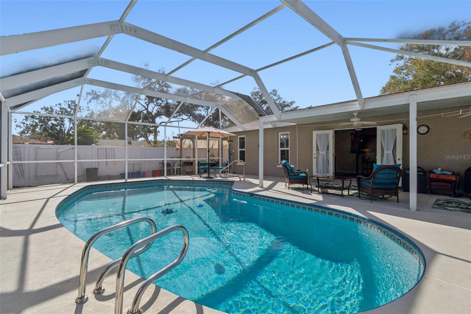 Listing photo id 33 for 11309 112th Court