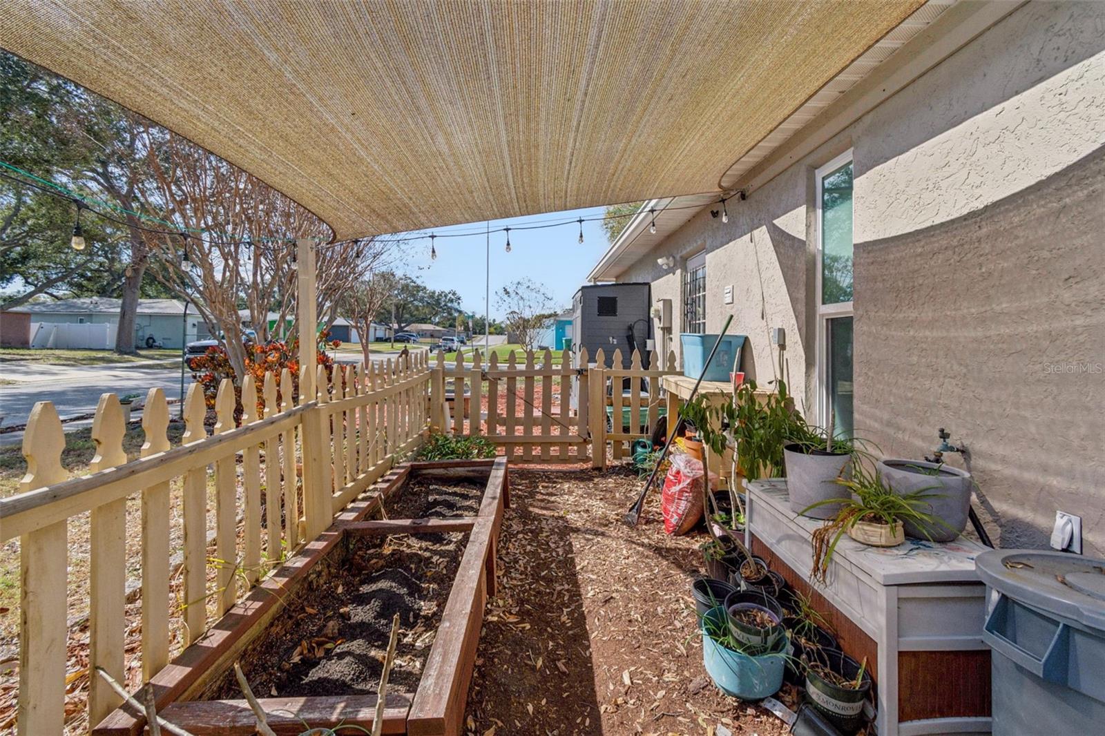 Listing photo id 37 for 11309 112th Court