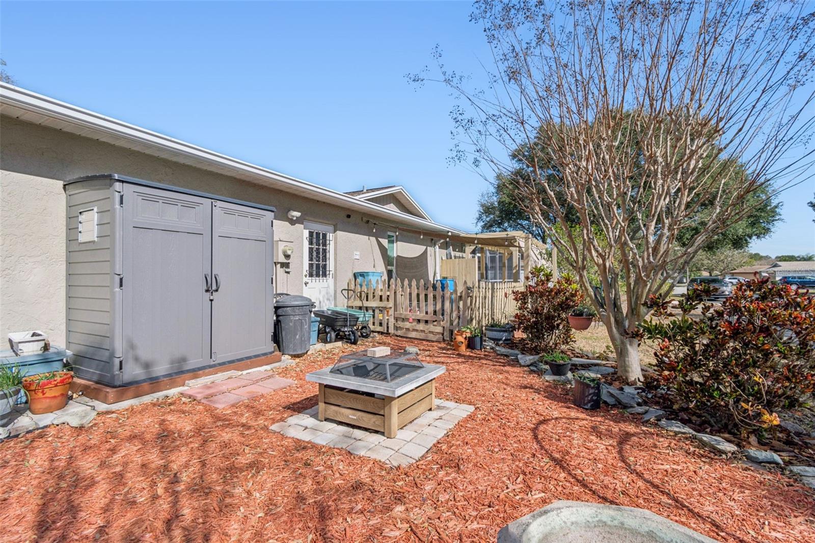 Listing photo id 40 for 11309 112th Court