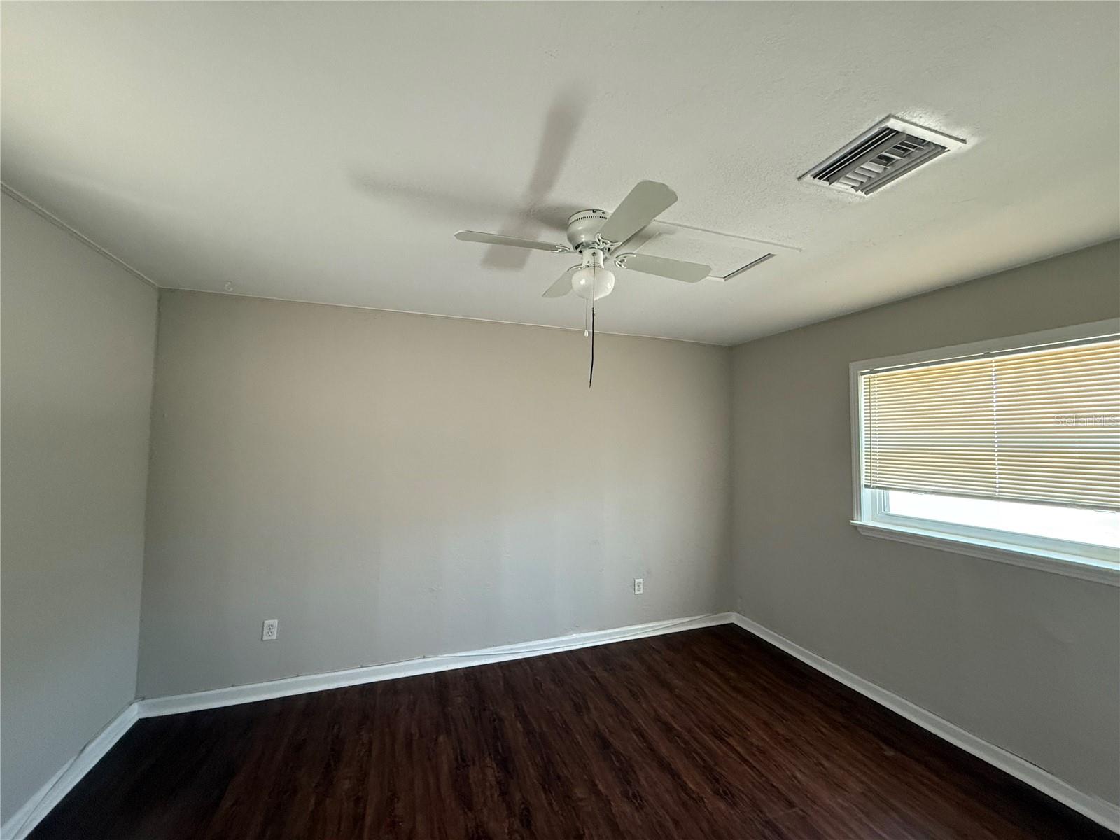 Image 8 of 10 For 610 Marin Luther King Jr Ave