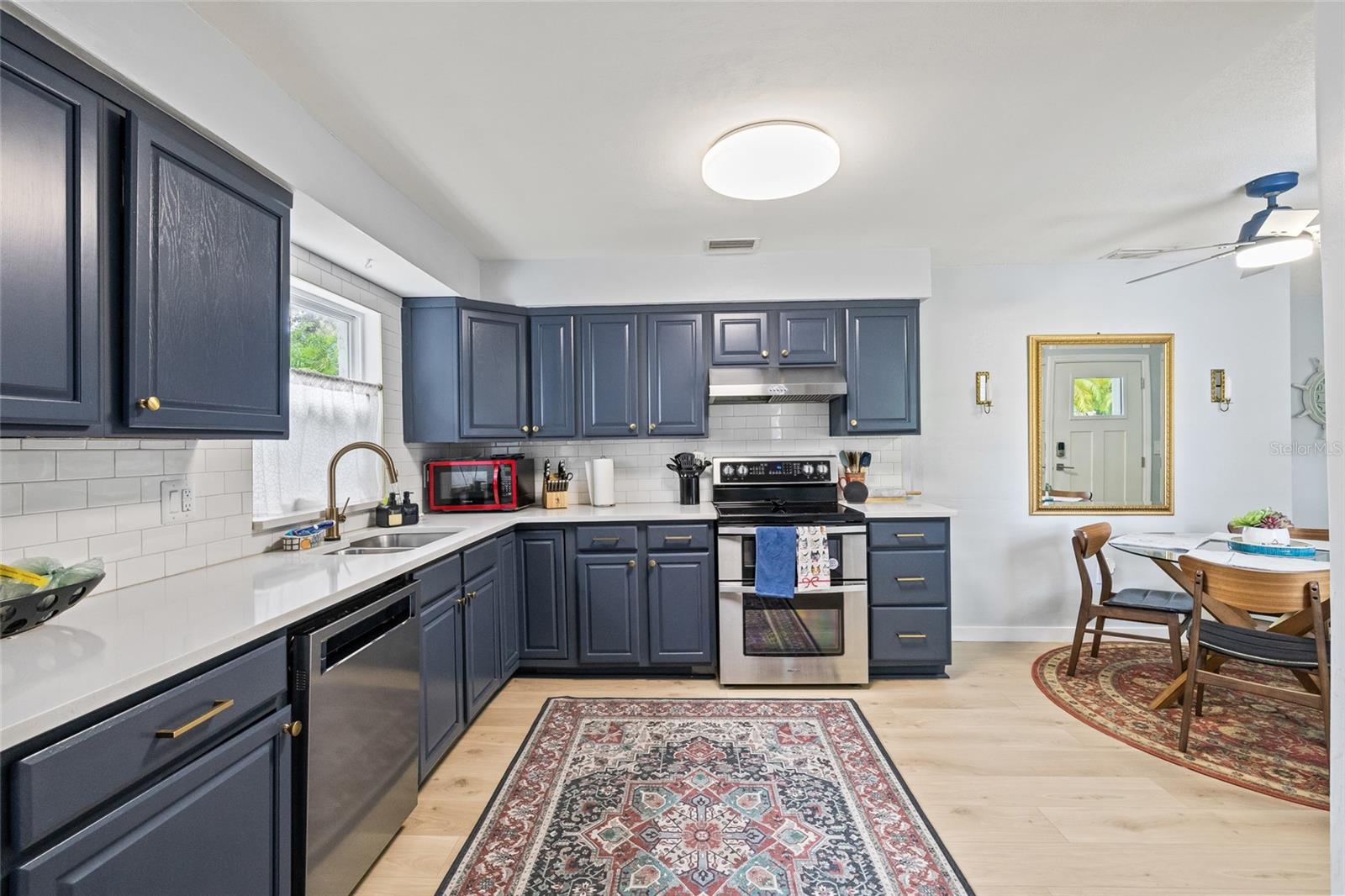 Image 14 of 44 For 6327 Renellie Court