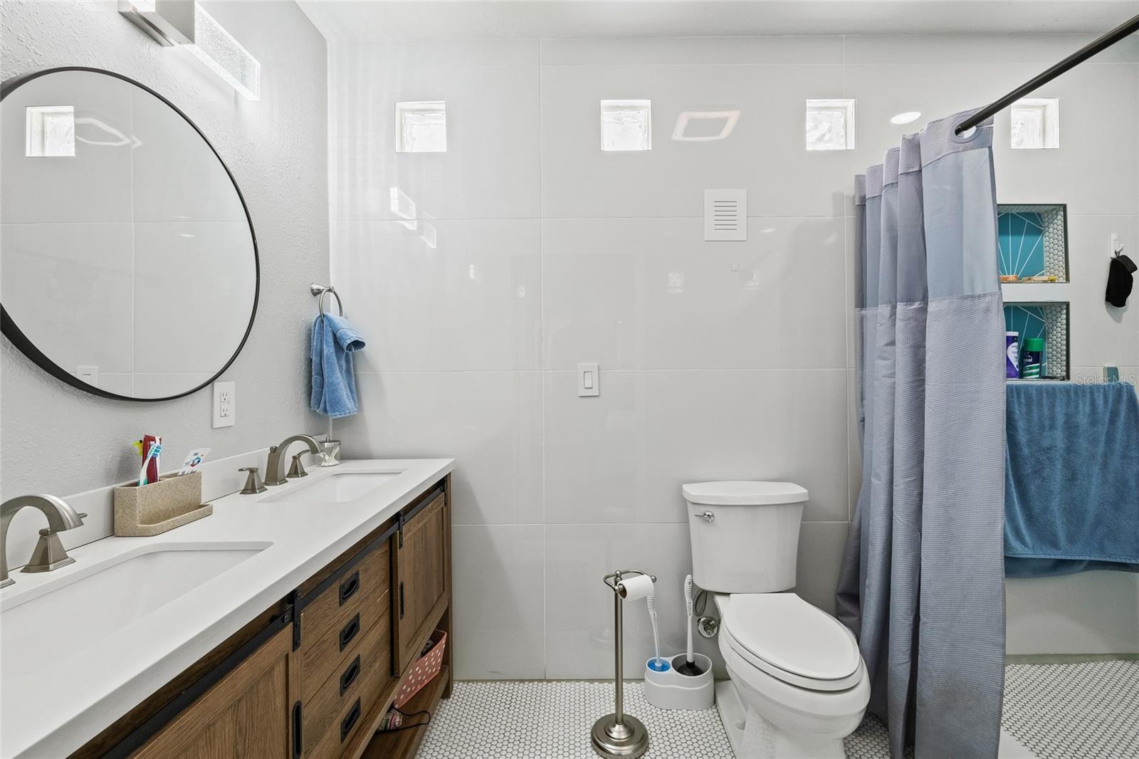 Image 22 of 44 For 6327 Renellie Court