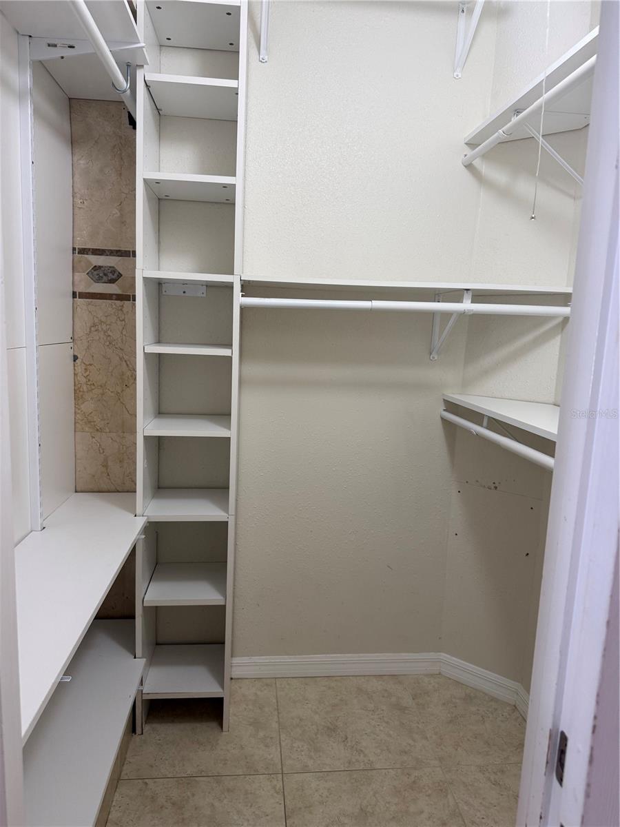 Image 12 of 39 For 11204 Millridge Drive