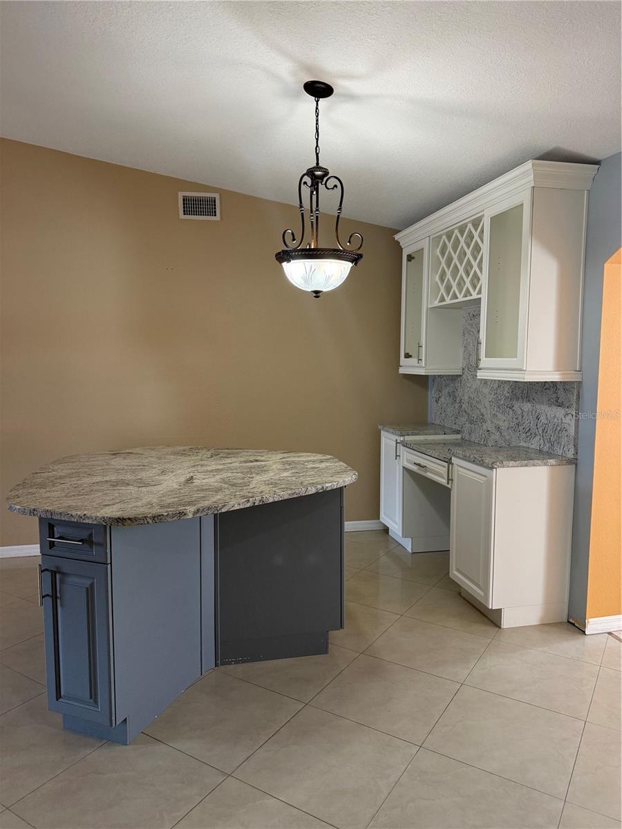 Image 9 of 39 For 11204 Millridge Drive