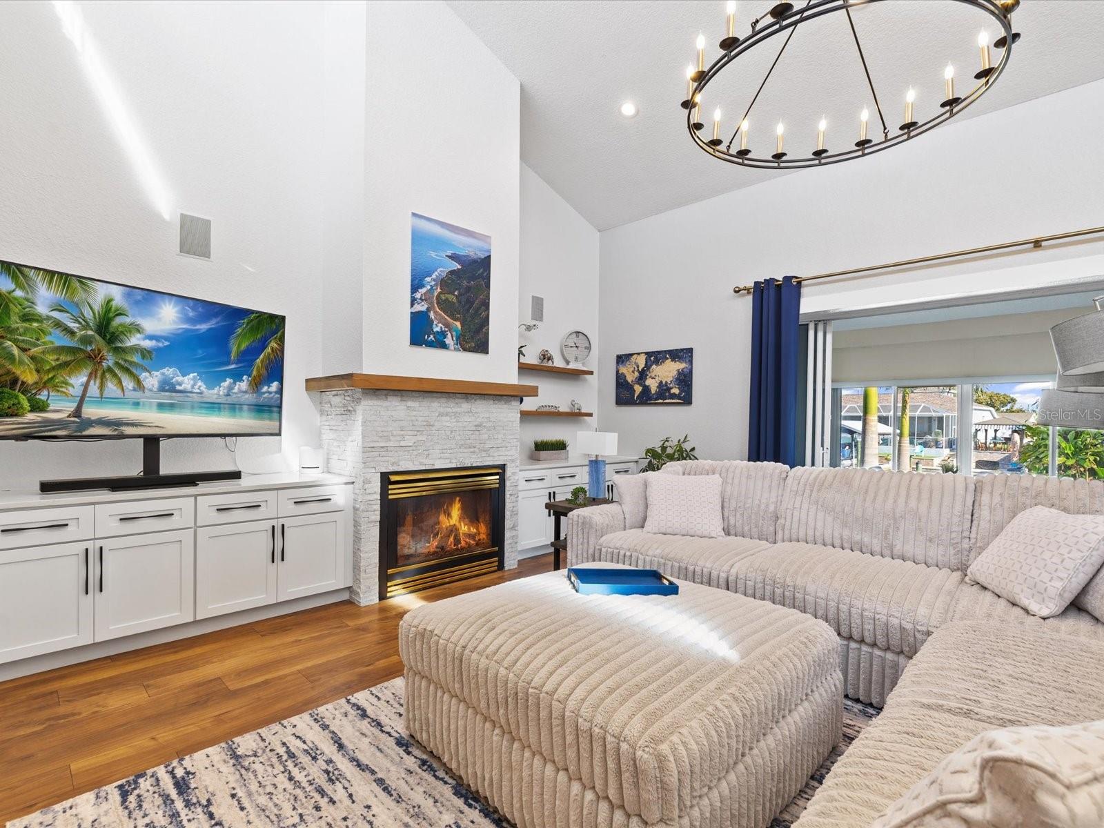 Image 13 of 71 For 617 Kingston Court